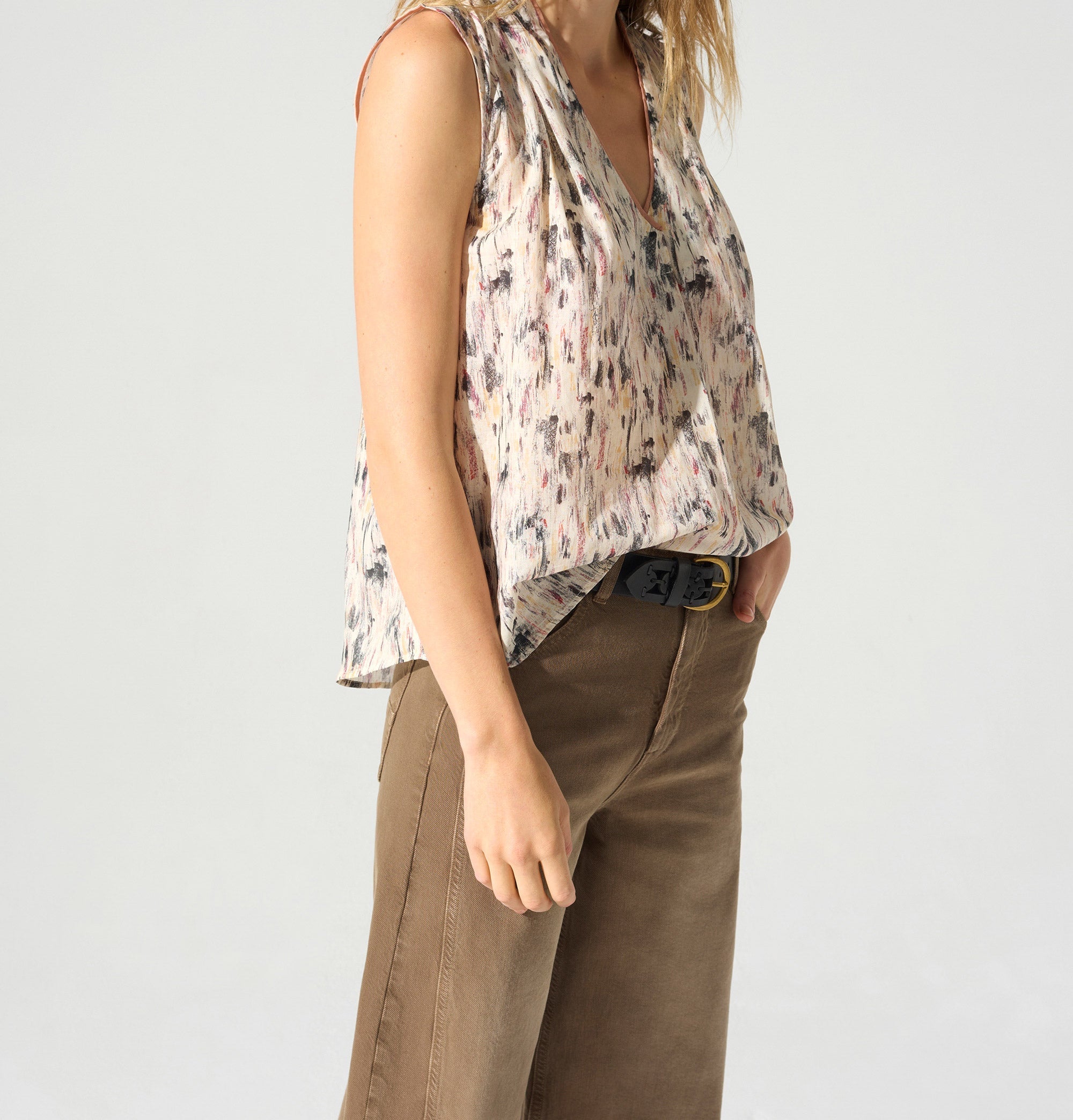 Débardeur encolure V acoté