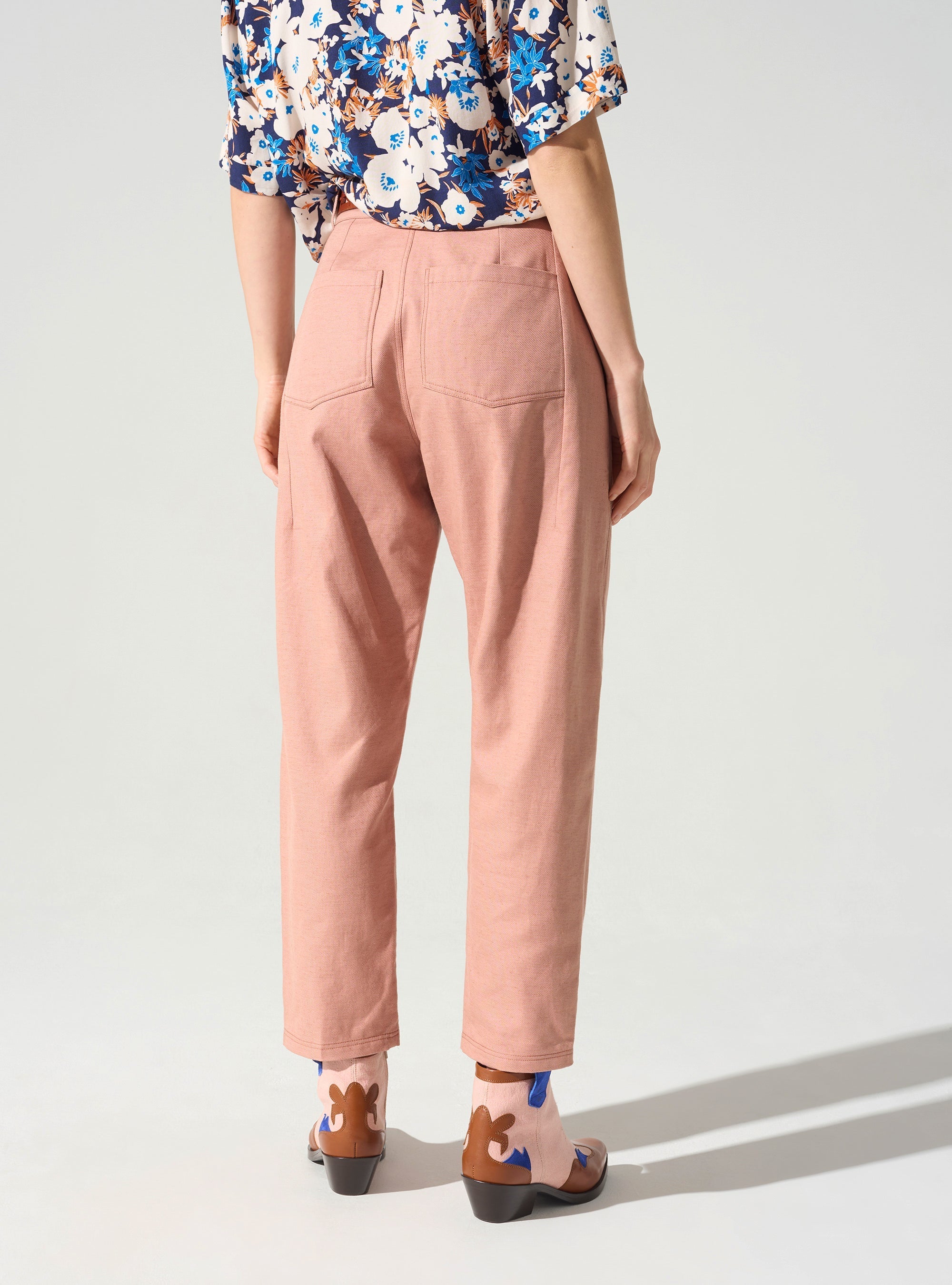 Pantalon fuselé acoté