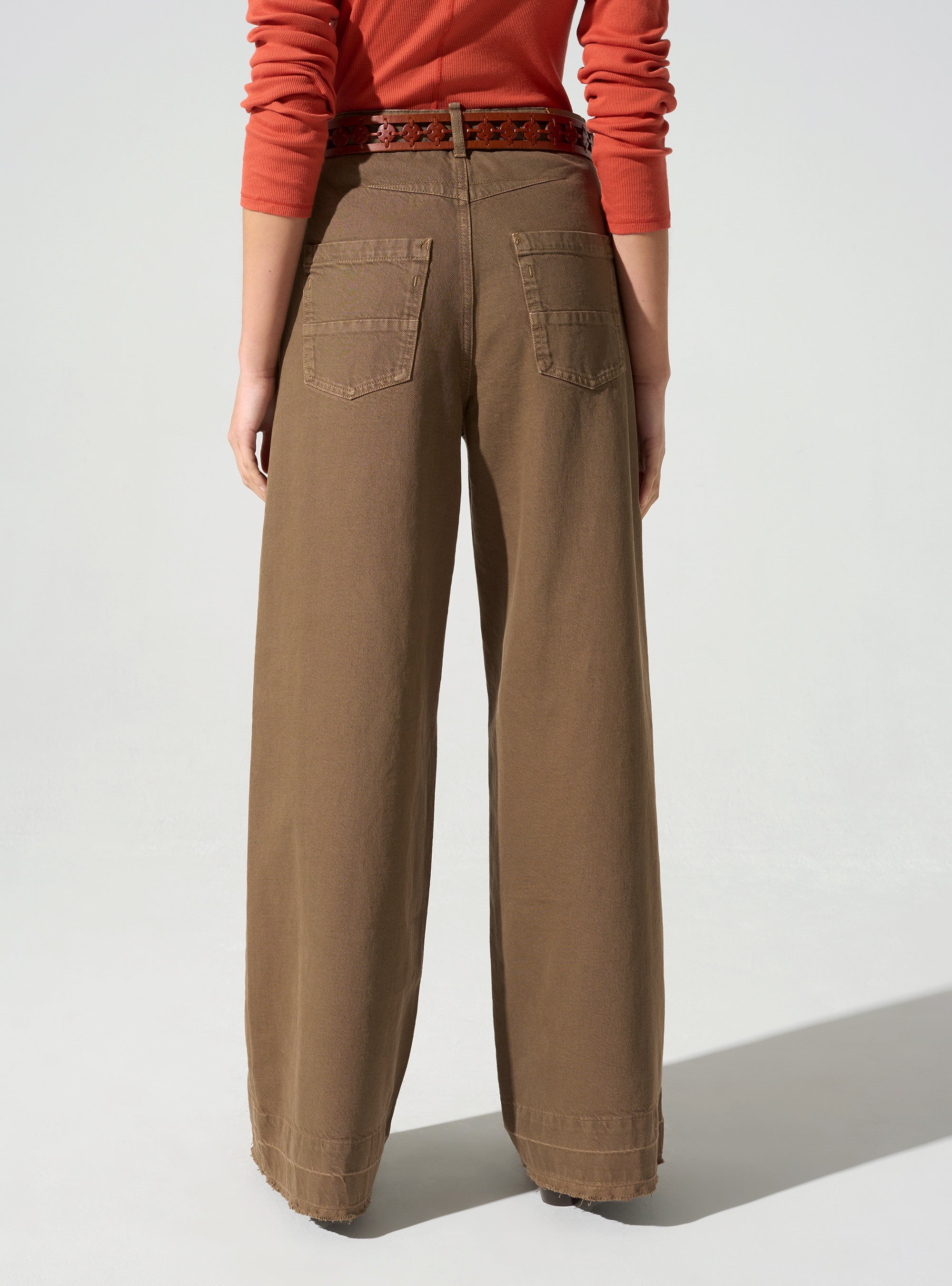 Jeans mit hohem Bund und weitem Bein