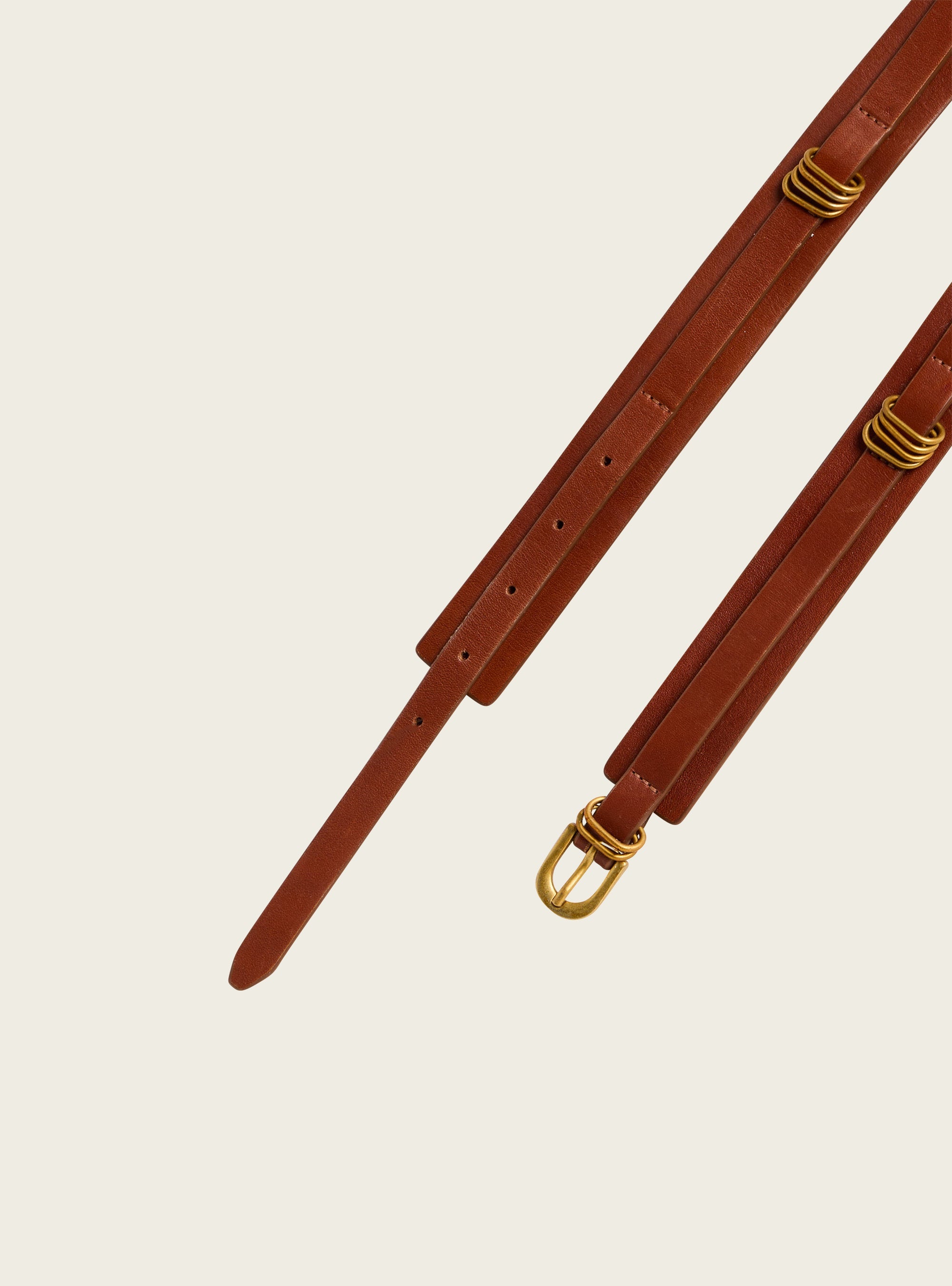 Ceinture “Stray Cats” en cuir acoté