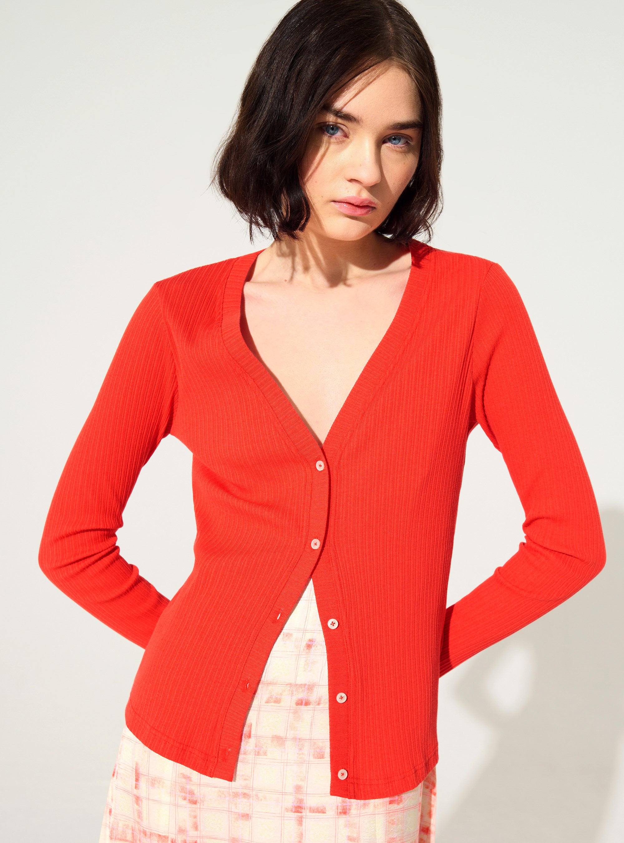 Cardigan ajusté plissé en coton rouge