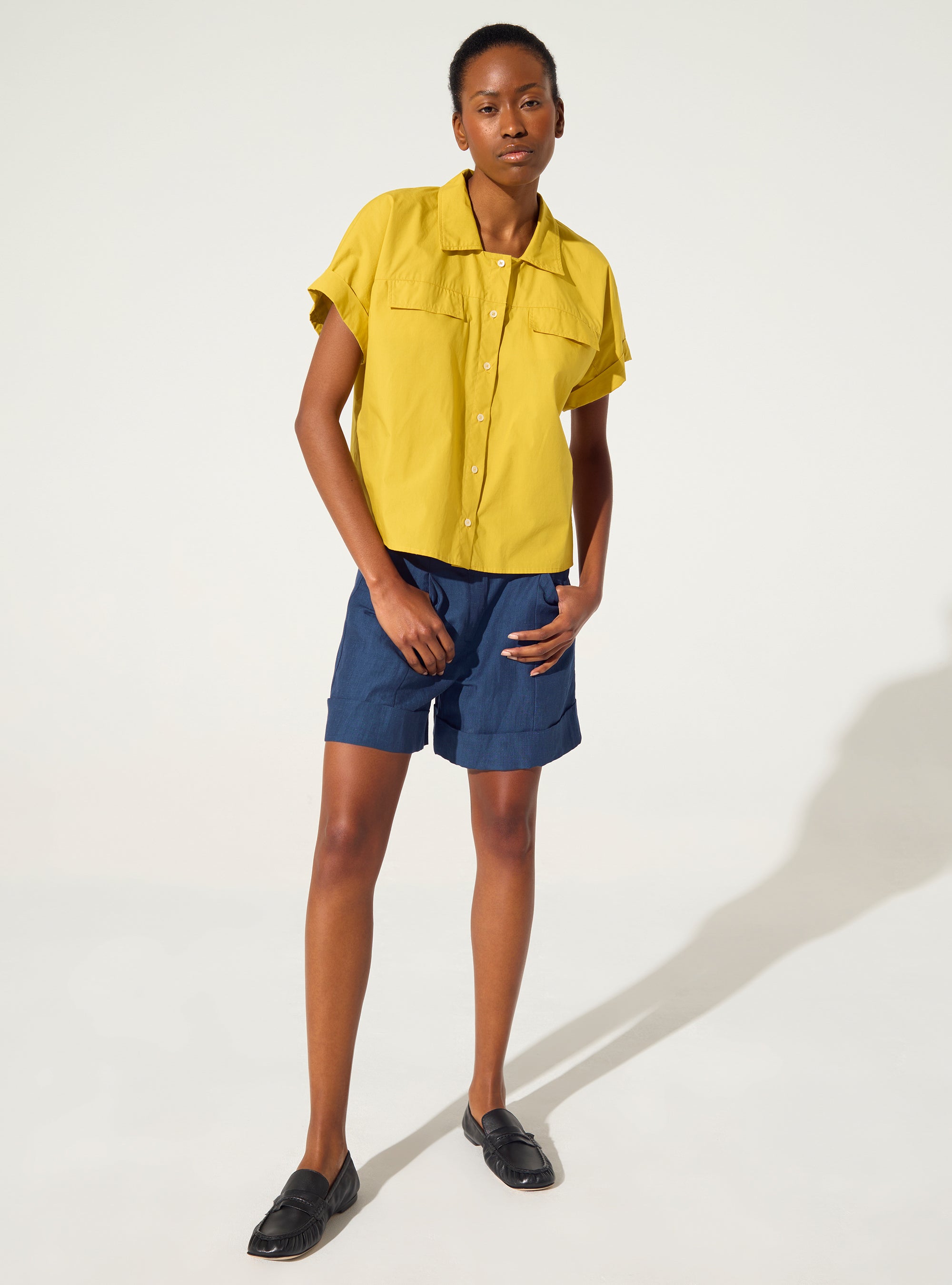 Chemise oversize en coton biologique jaune acoté