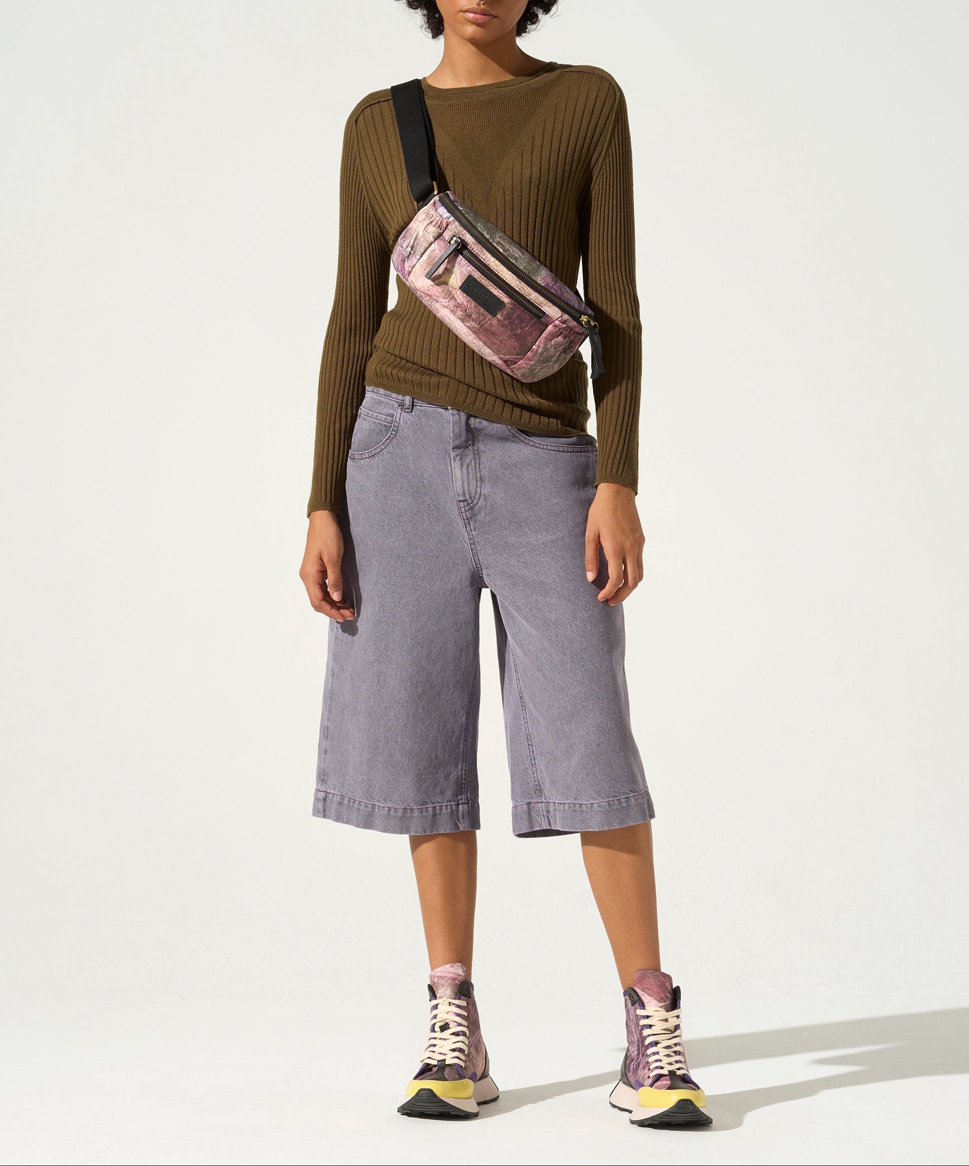 Taillierter Pullover