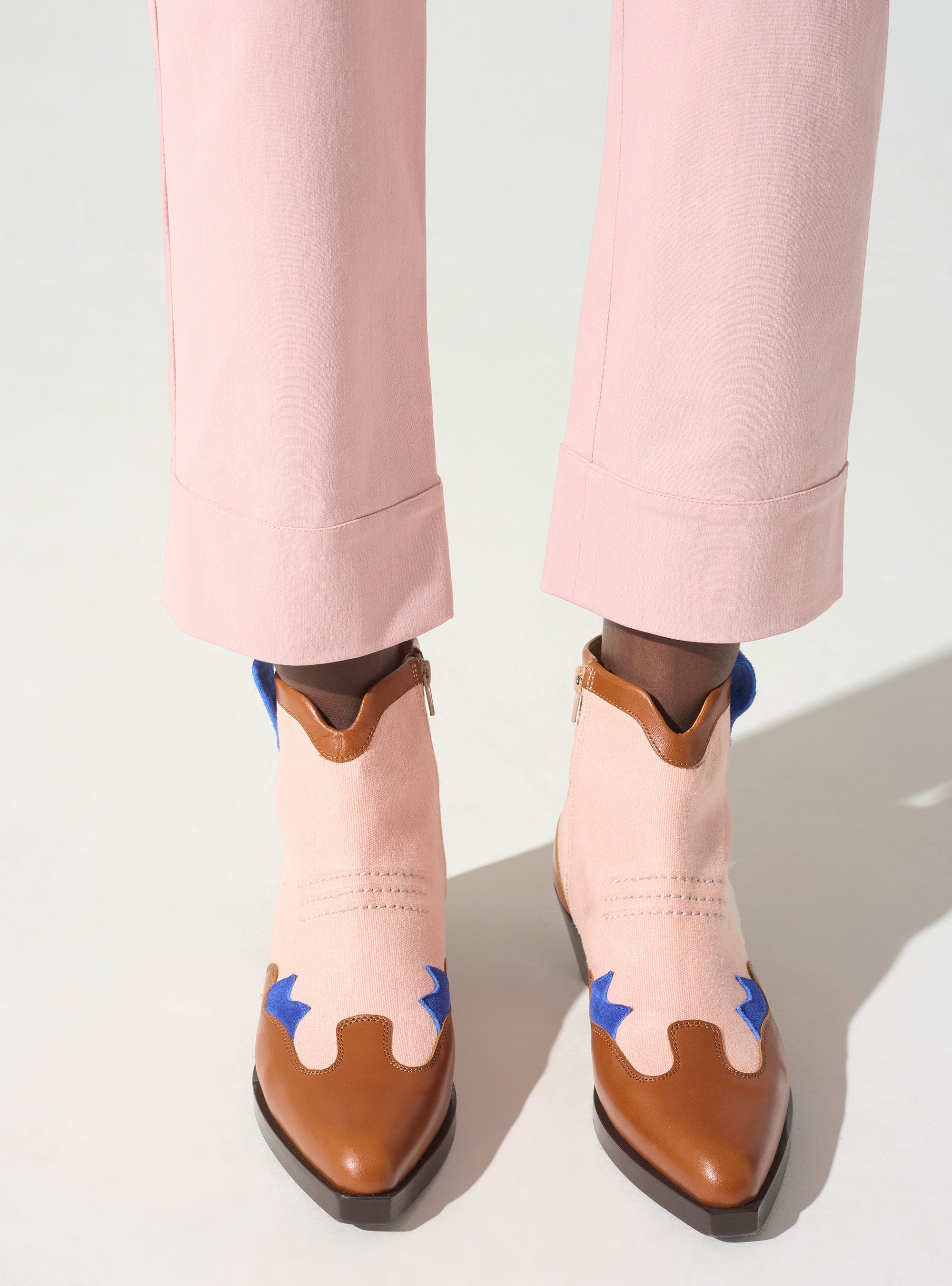 Pantalon Capri avec ceinture passant