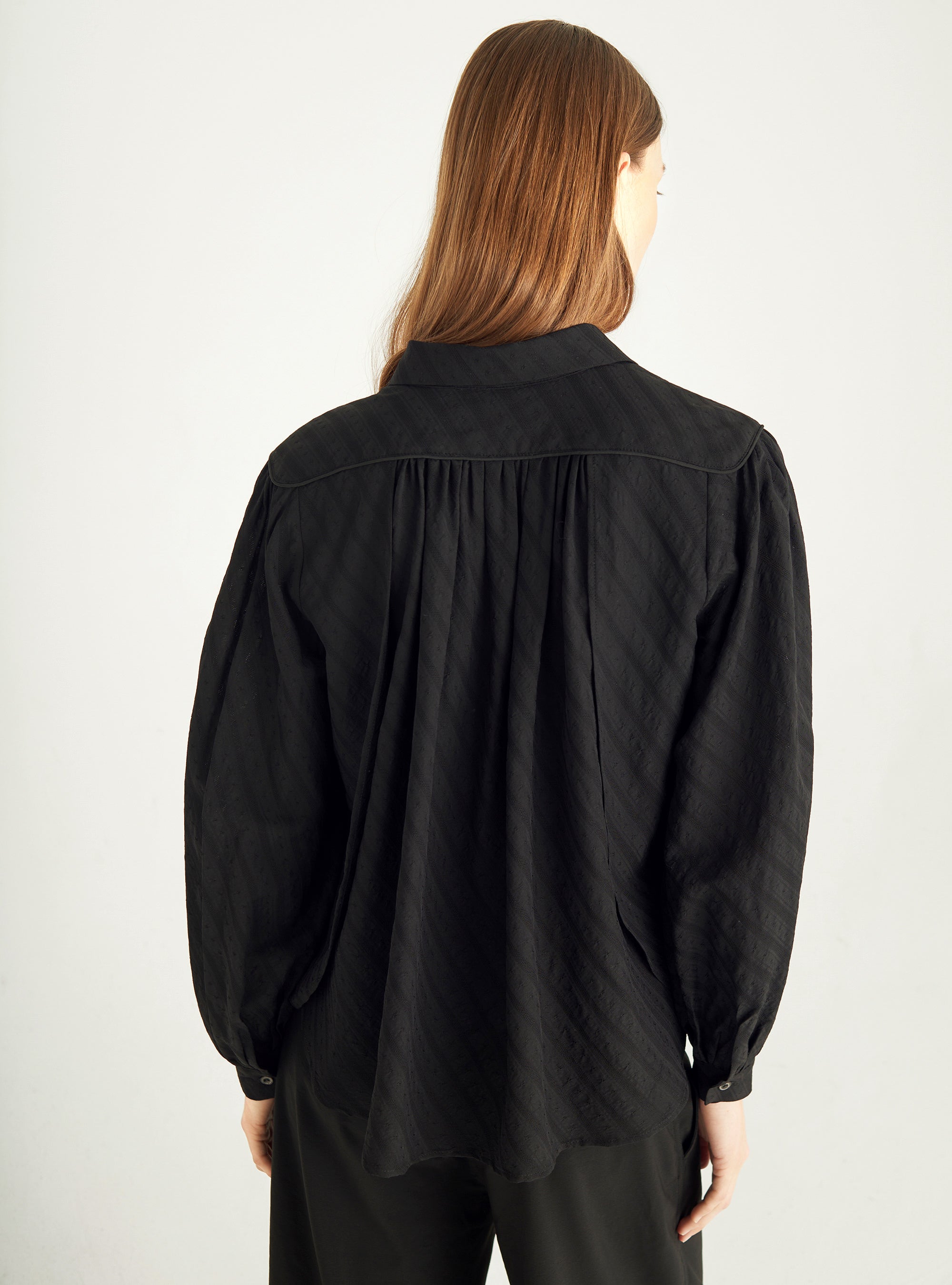 Blouse romantique en laine et soie
