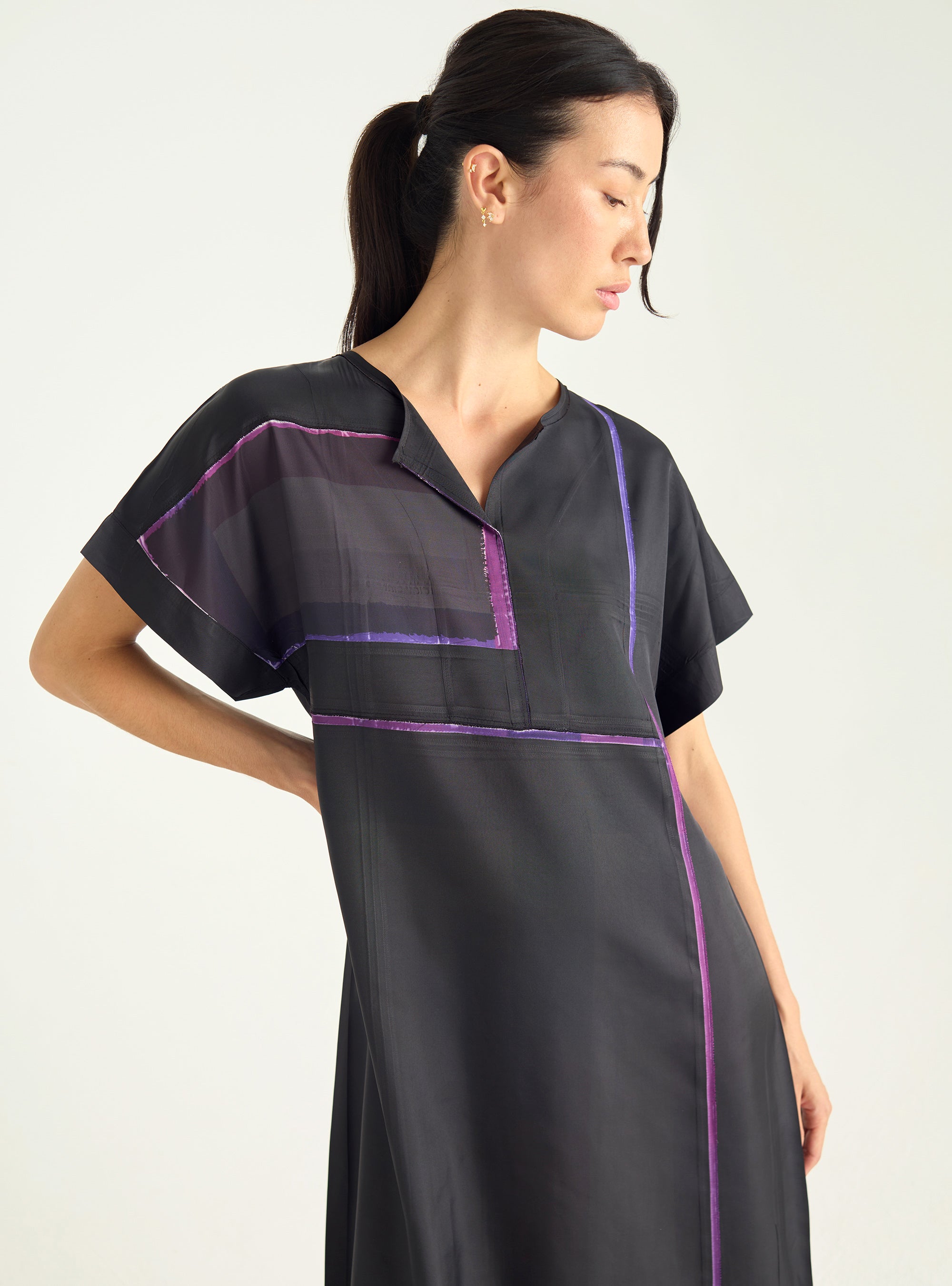 Langes Kleid mit Grafik