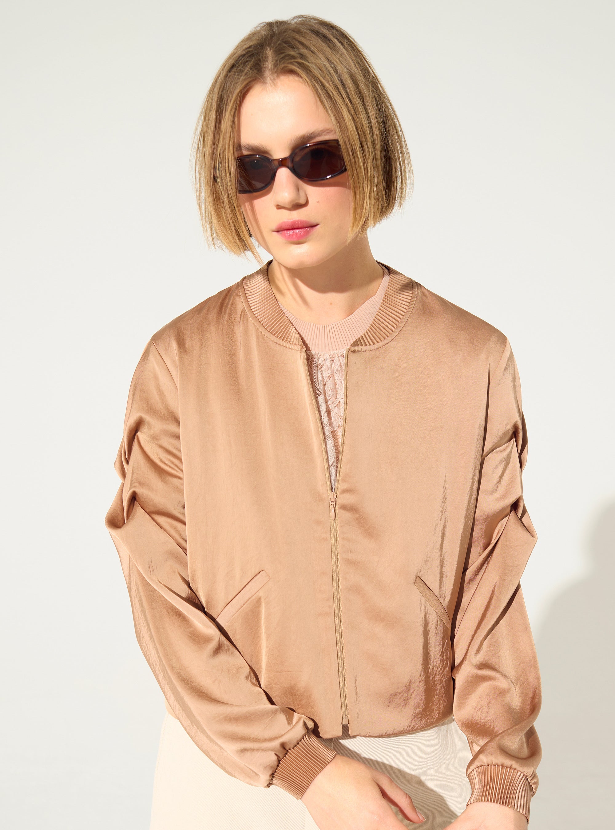 Rosa Falten-Zwangsjacke