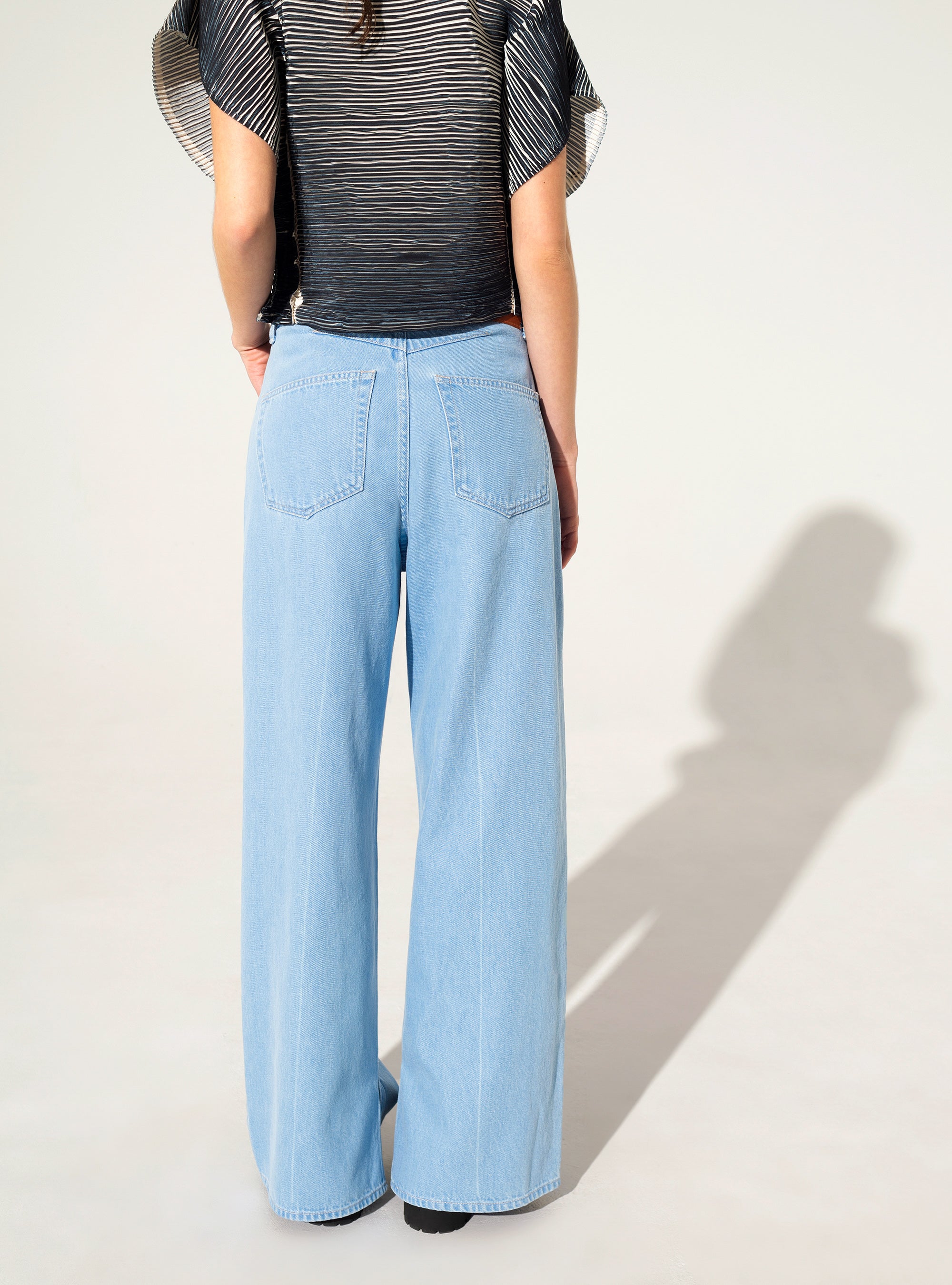 baggy blue cotton jeans