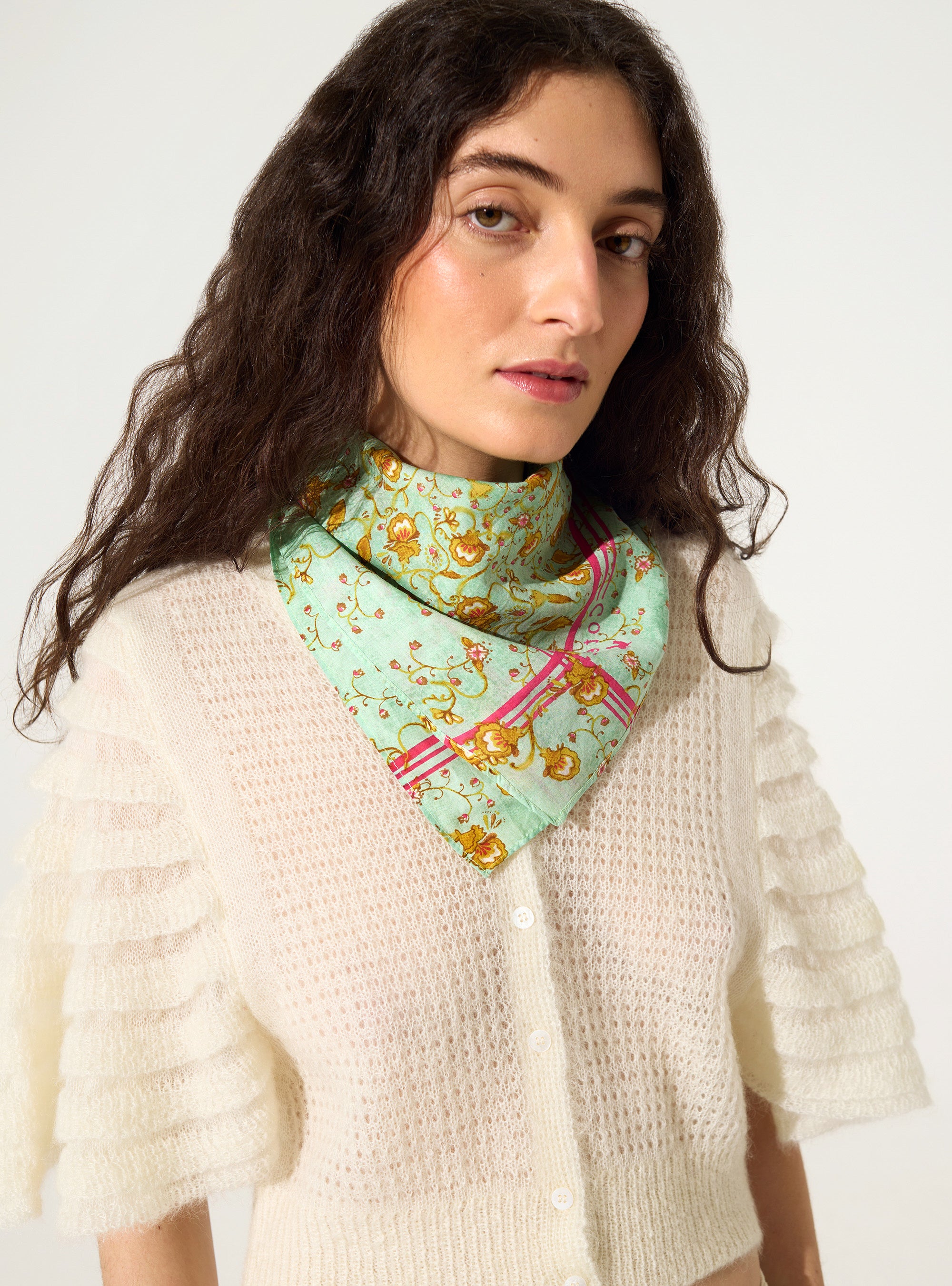 Foulard type bandana en coton et soie vert
