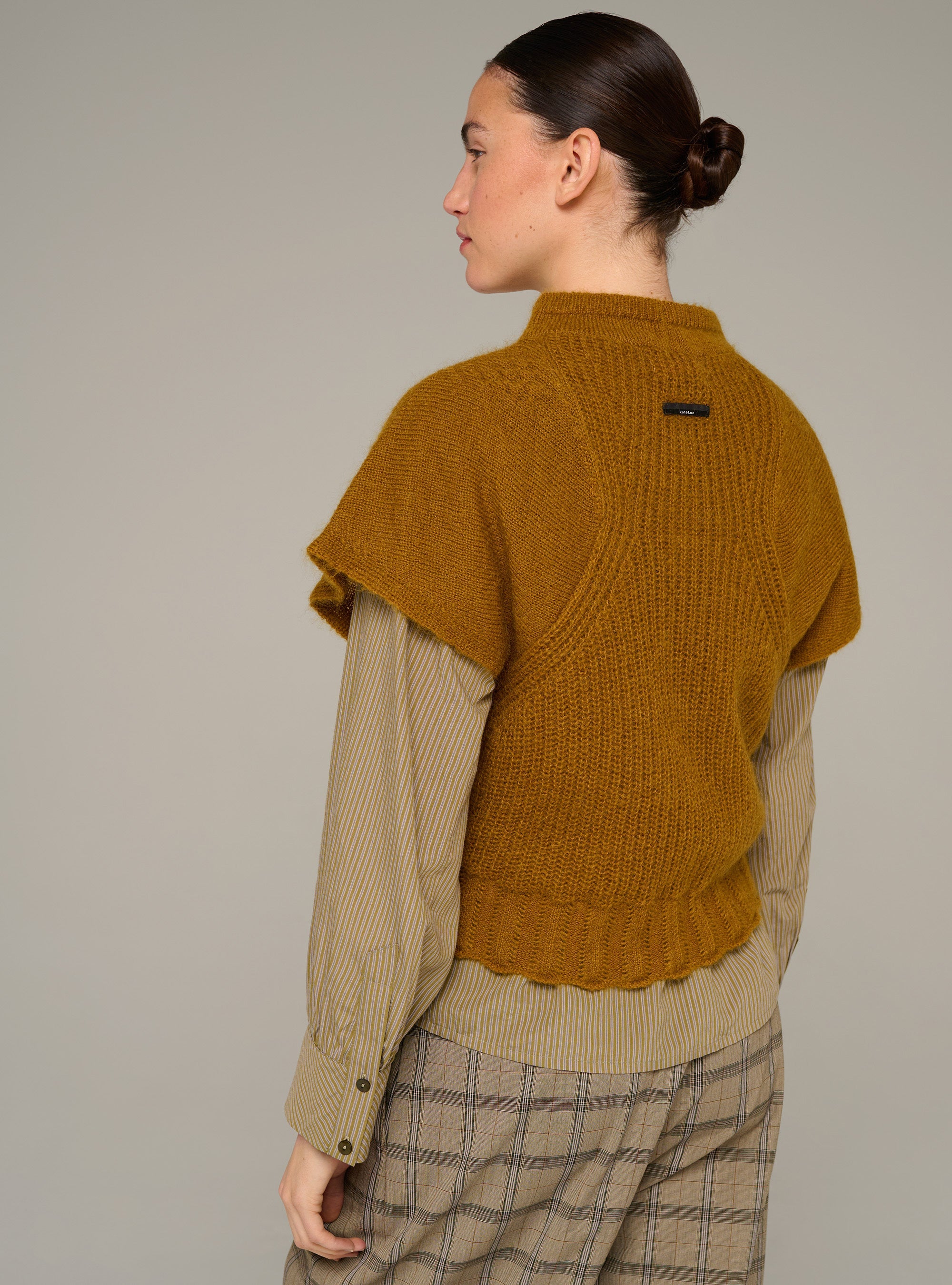 Cotélac pull ajusté col rond manches courtes