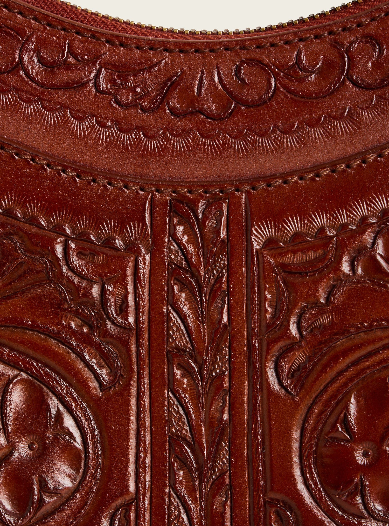 Mini engraved leather bag