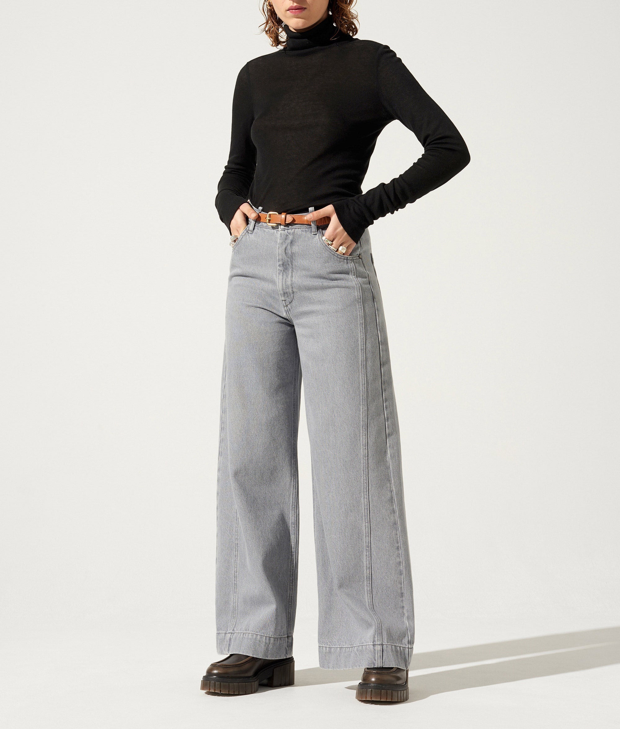 T-shirt col roulé acoté 