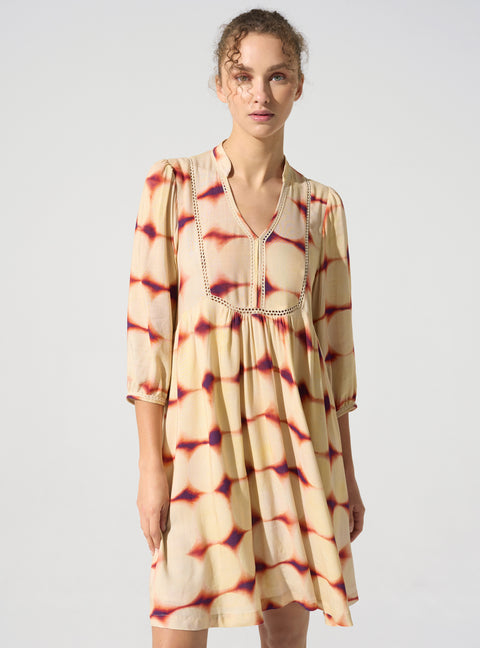 Kurzes Bohemian-Kleid