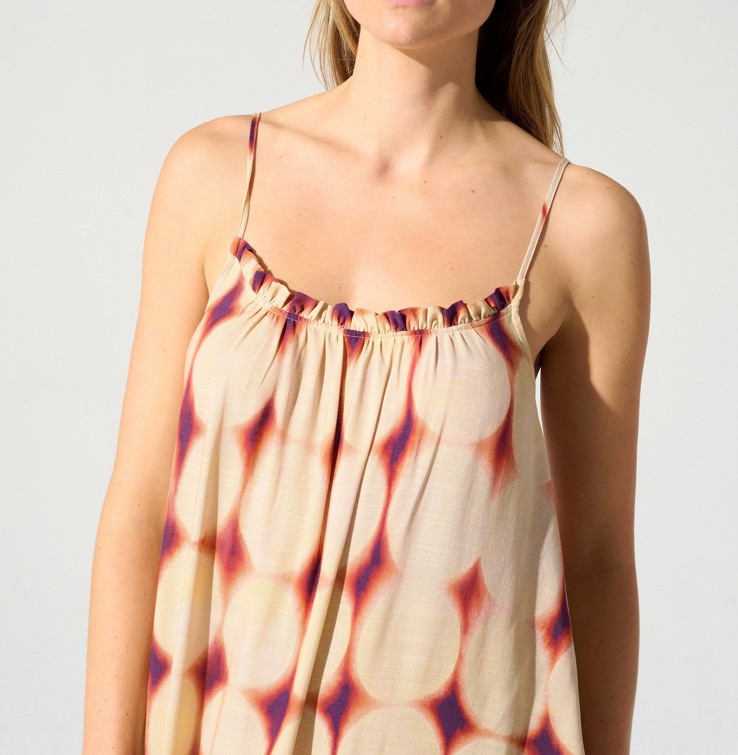 Robe longue à fines bretelles acoté 