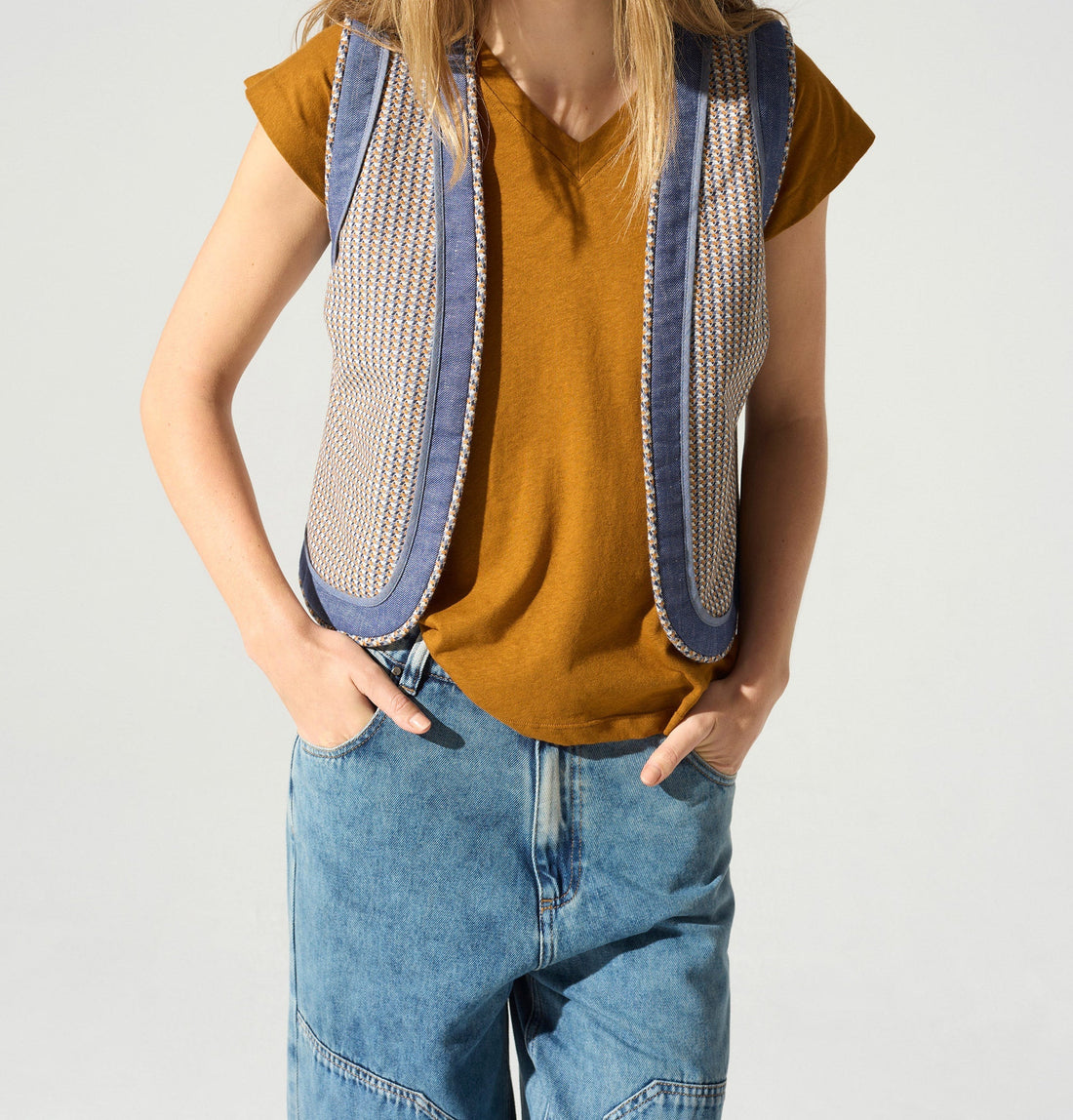 Gilet sans manches acoté 