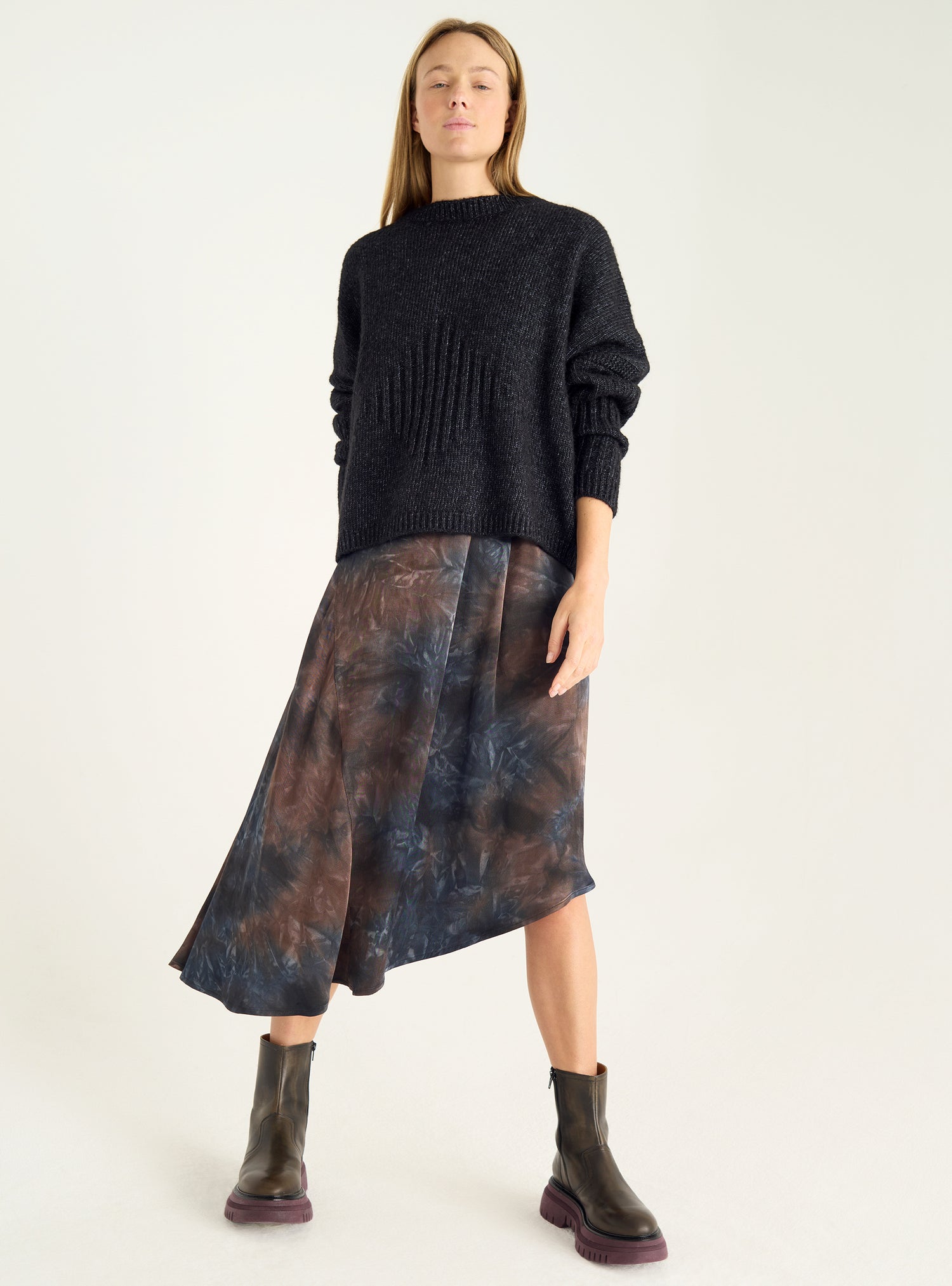 Locker sitzender Pullover aus Wolle und Baumwolle mit Rundhalsausschnitt