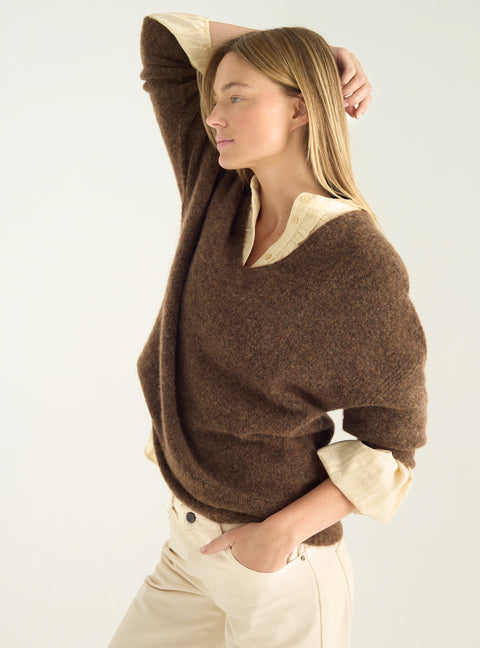 Loose-fitting natural wool sweater