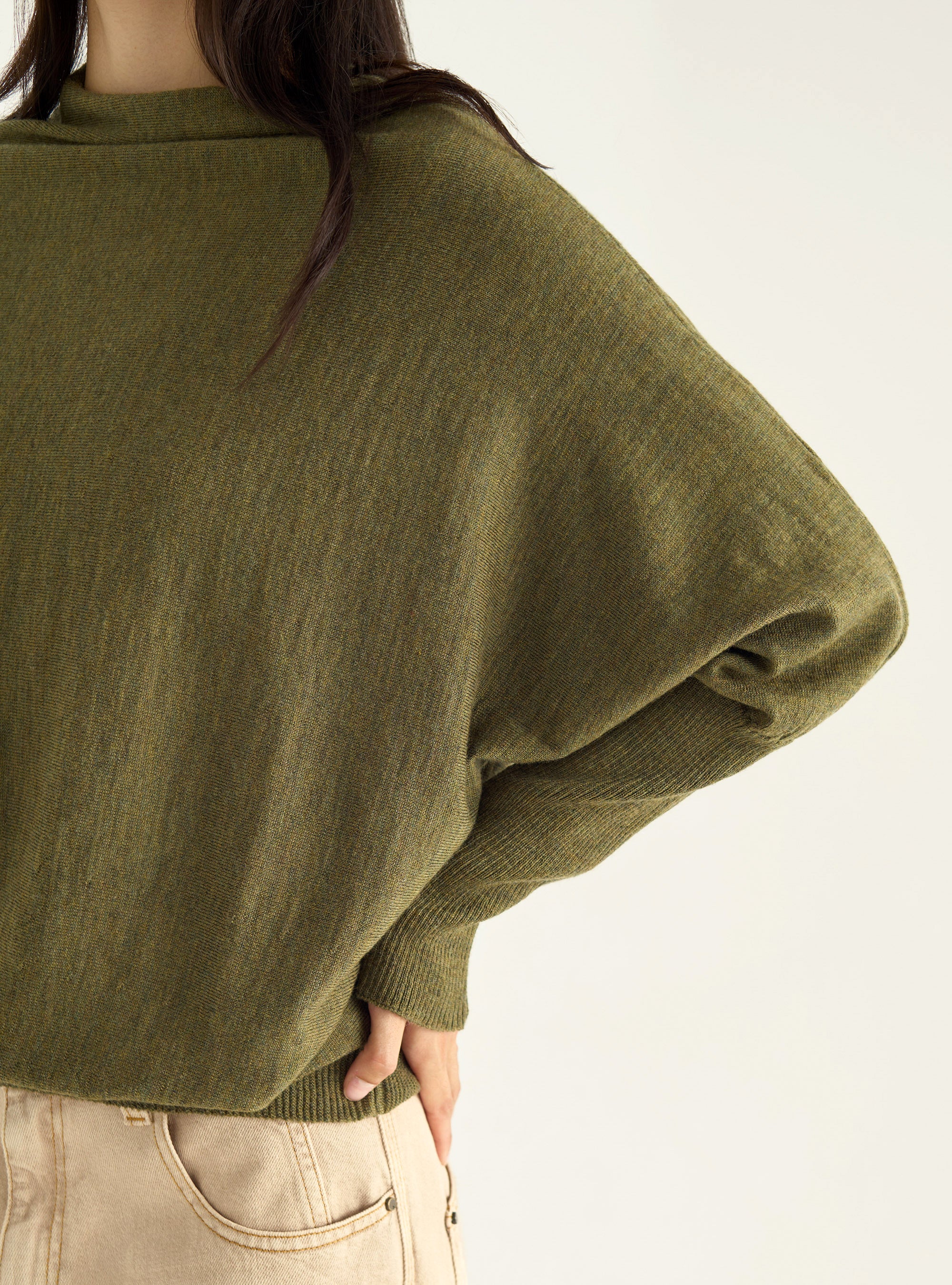Oversize-Pullover mit drapiertem Kragen