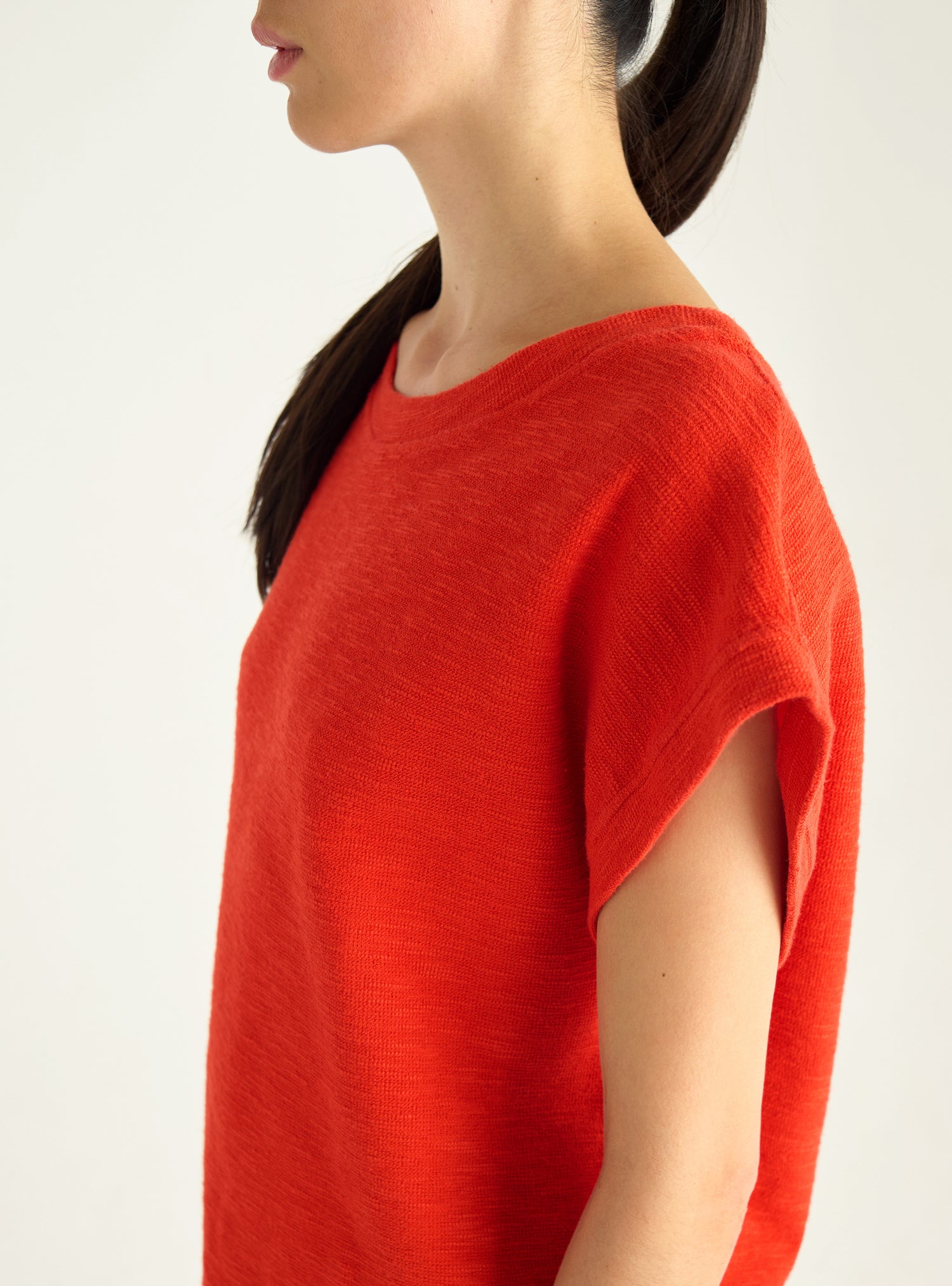 Locker sitzendes T-Shirt aus Slub-Interlock