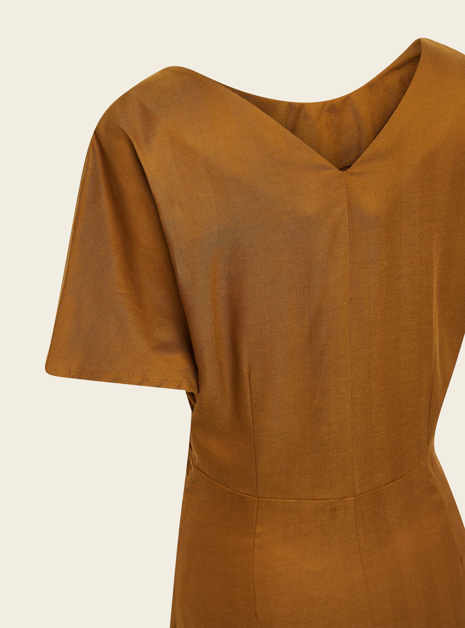 Asymmetrisches Midikleid
