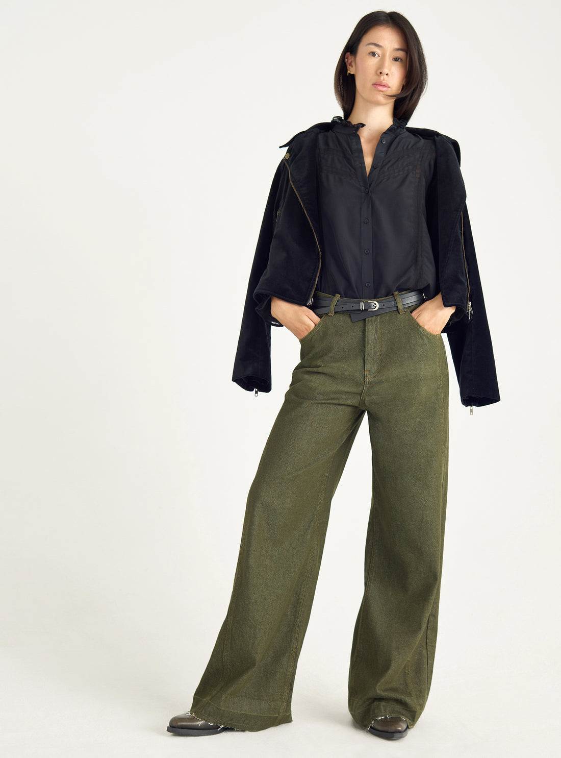 Jeans mit hohem Bund und weitem Bein