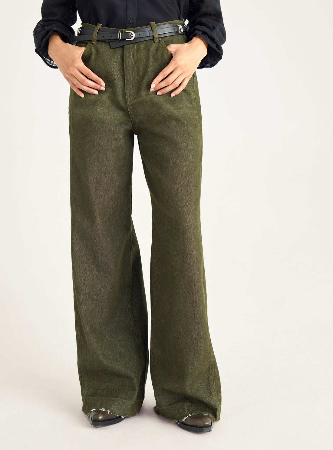 Jeans mit hohem Bund und weitem Bein