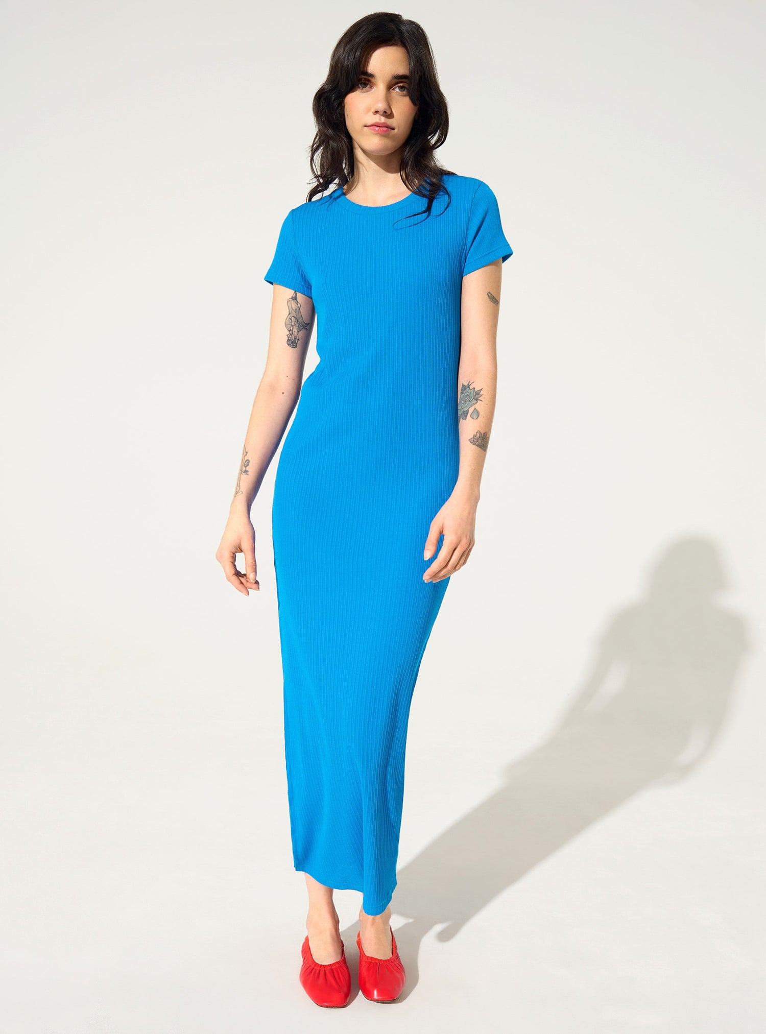Blue cotton pleated fitted dress