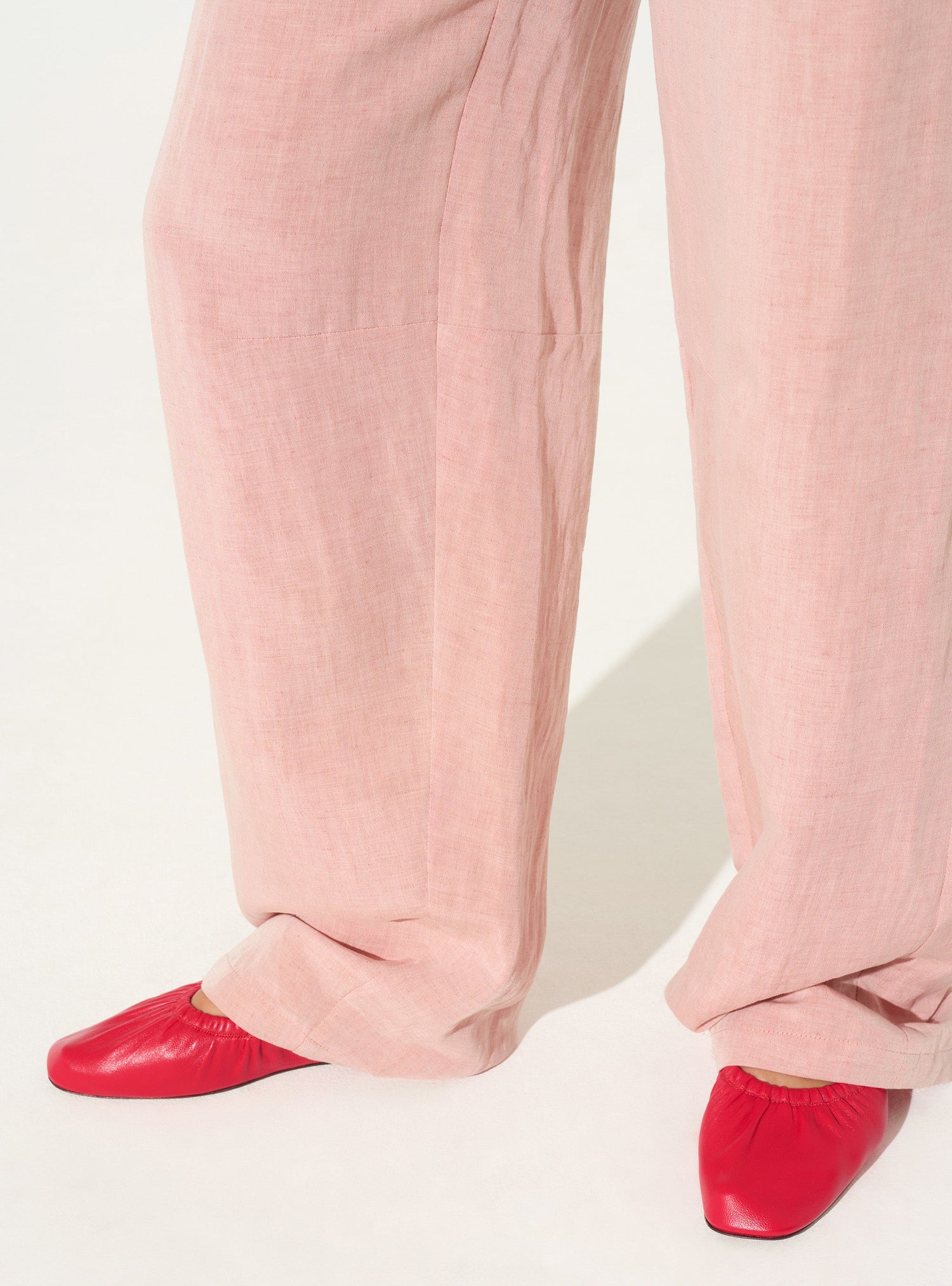 Pantalon en lin et lyocell rose