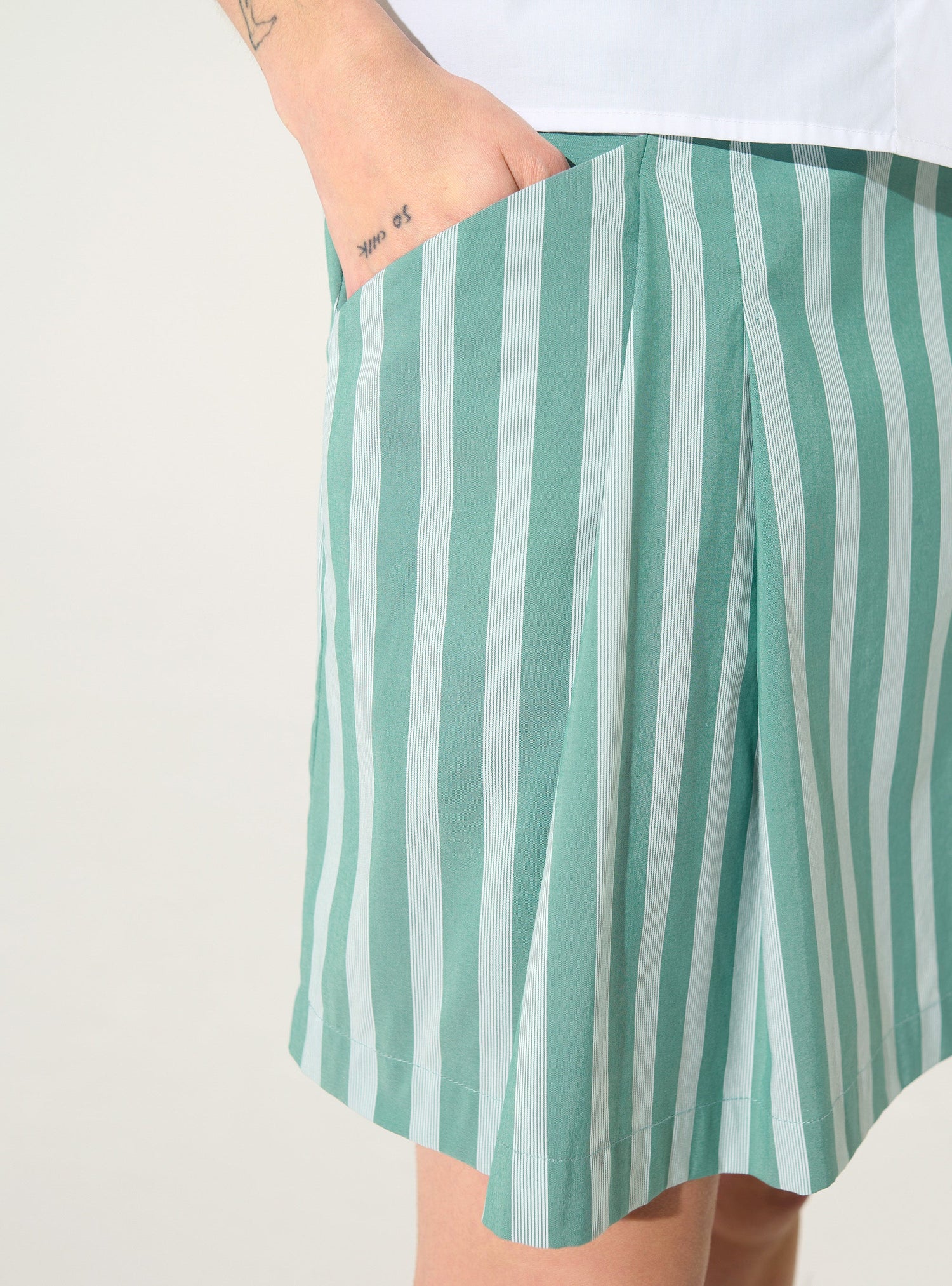 Upgecycelter grüner Baumwollrock