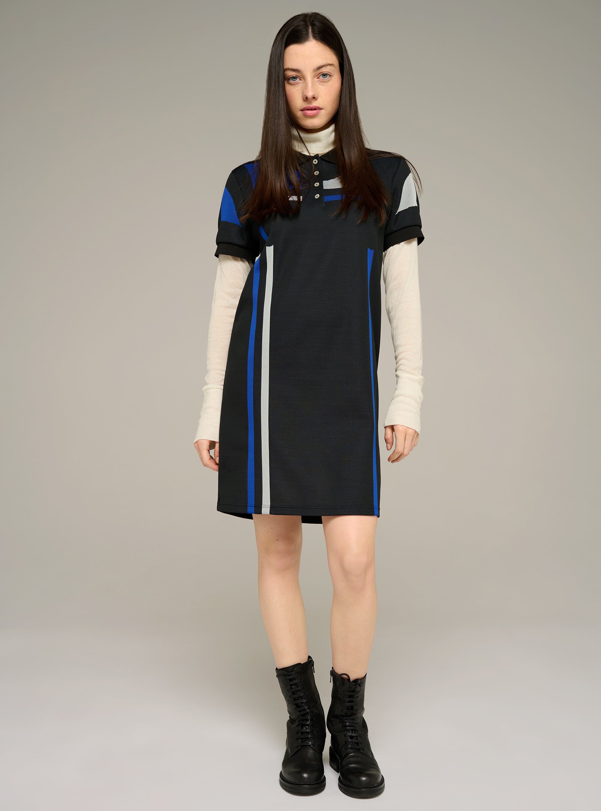 Cotélac acoté robe courte manches courtes en jacquard