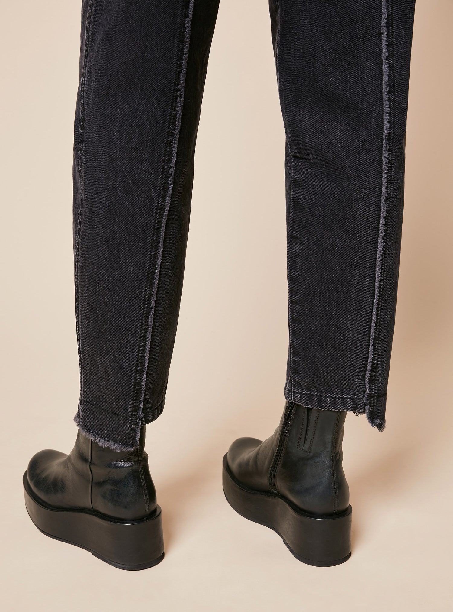 Cropped Straight Jeans