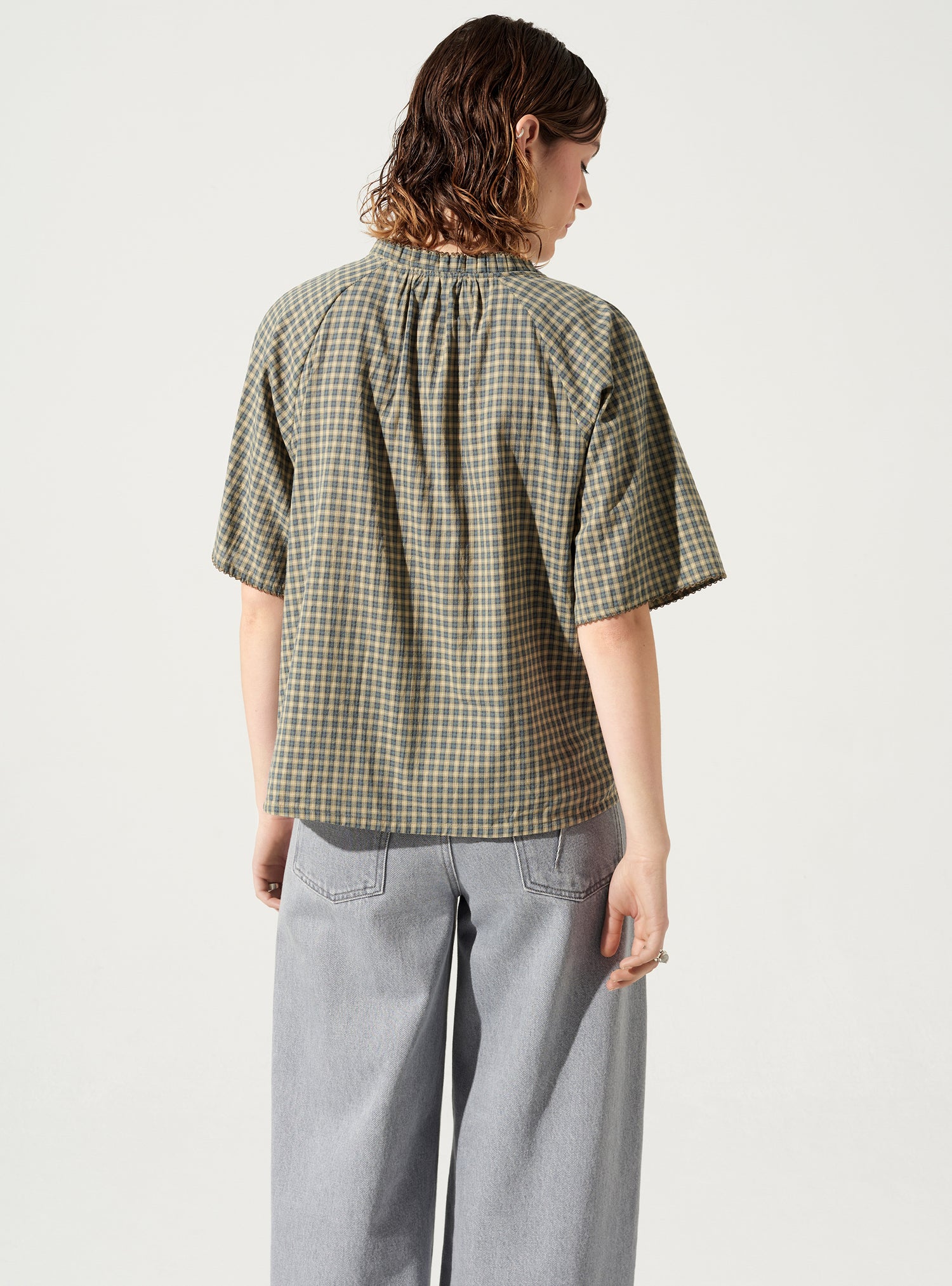 Straight shirt
