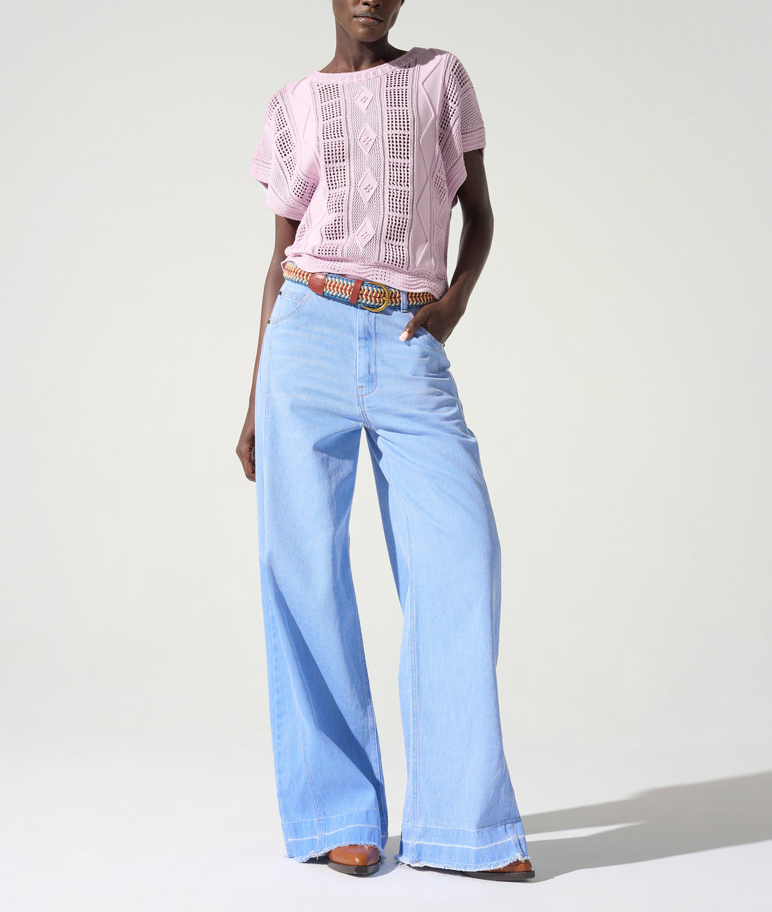 Short sleeve sweater