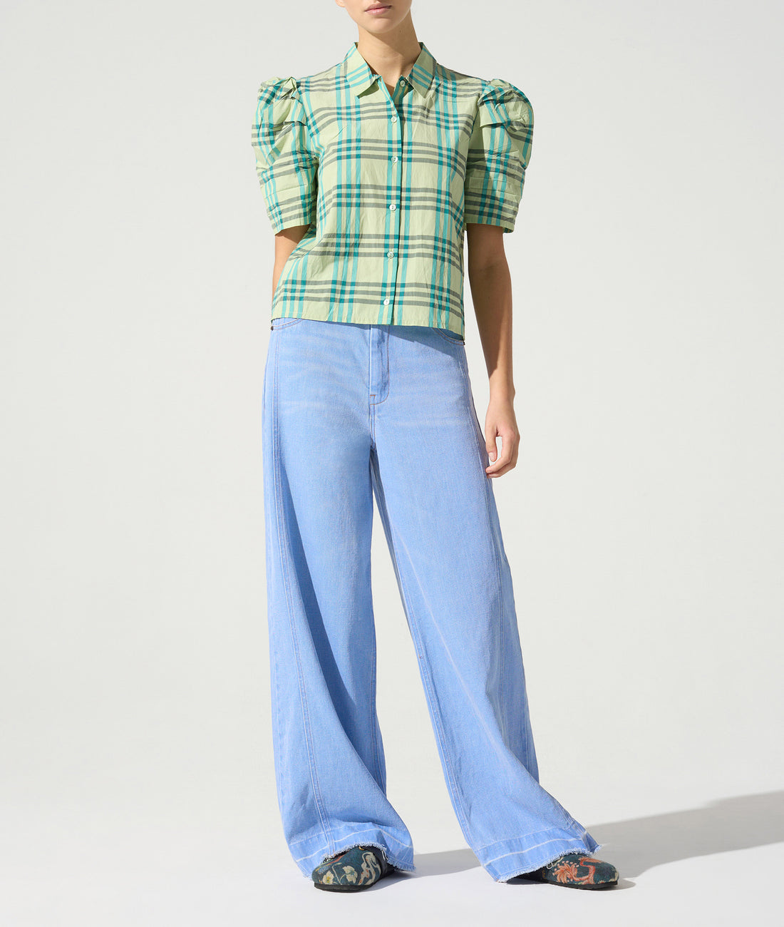 Short sleeve shirt