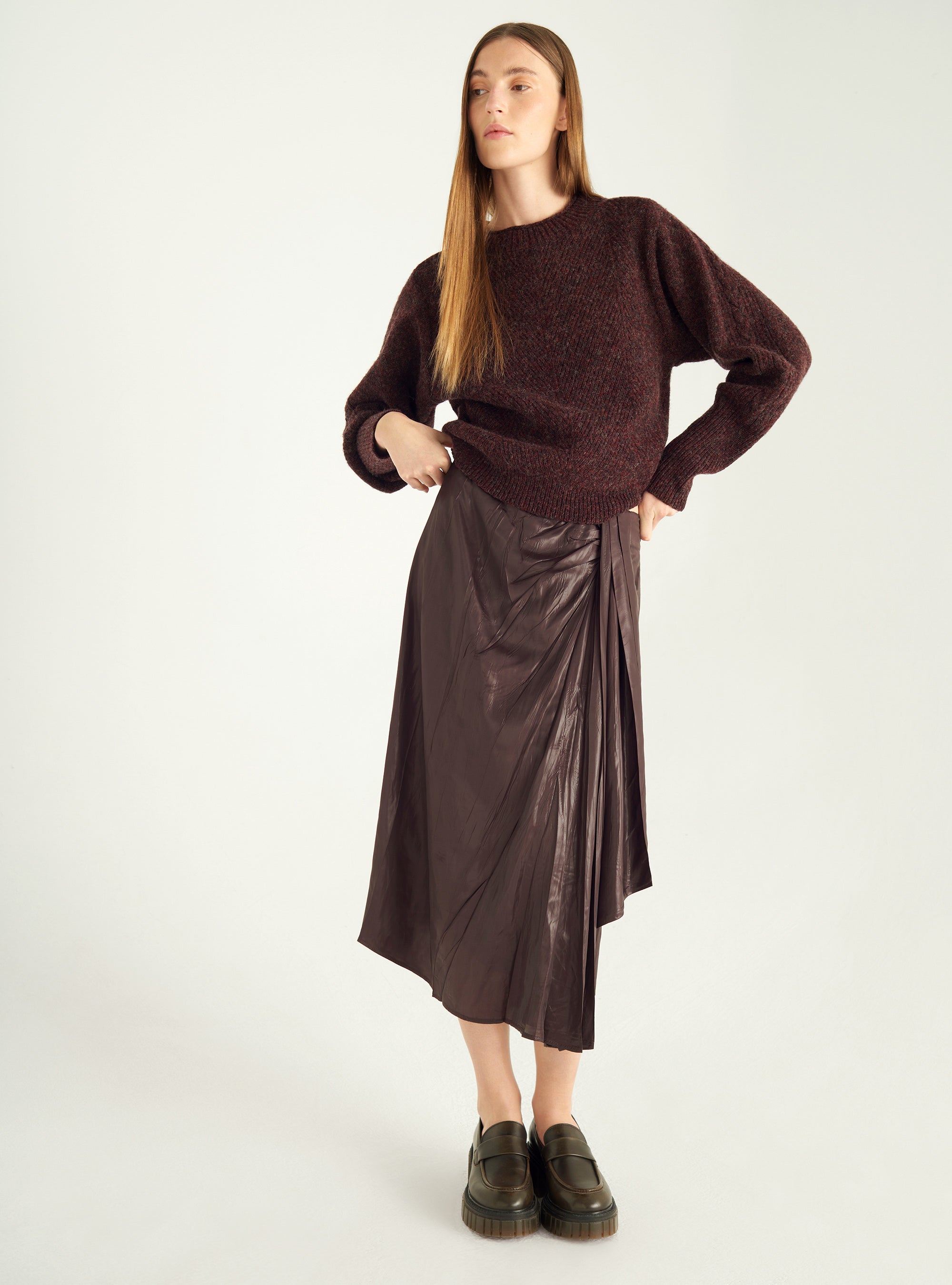Pull en laine jacquard à manches travaillées – Volume droit