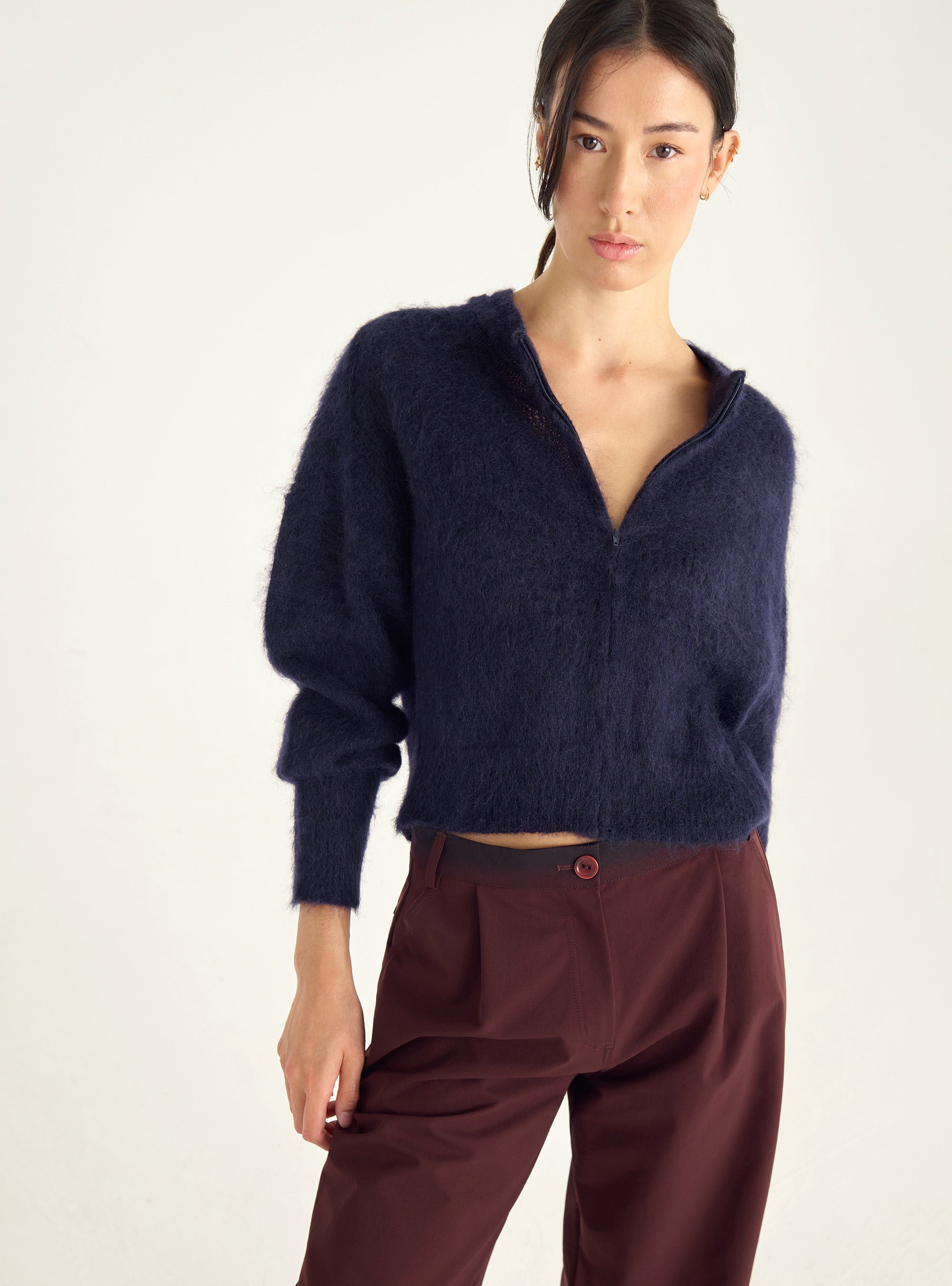Kurzer Mohair-Cardigan mit Reißverschluss