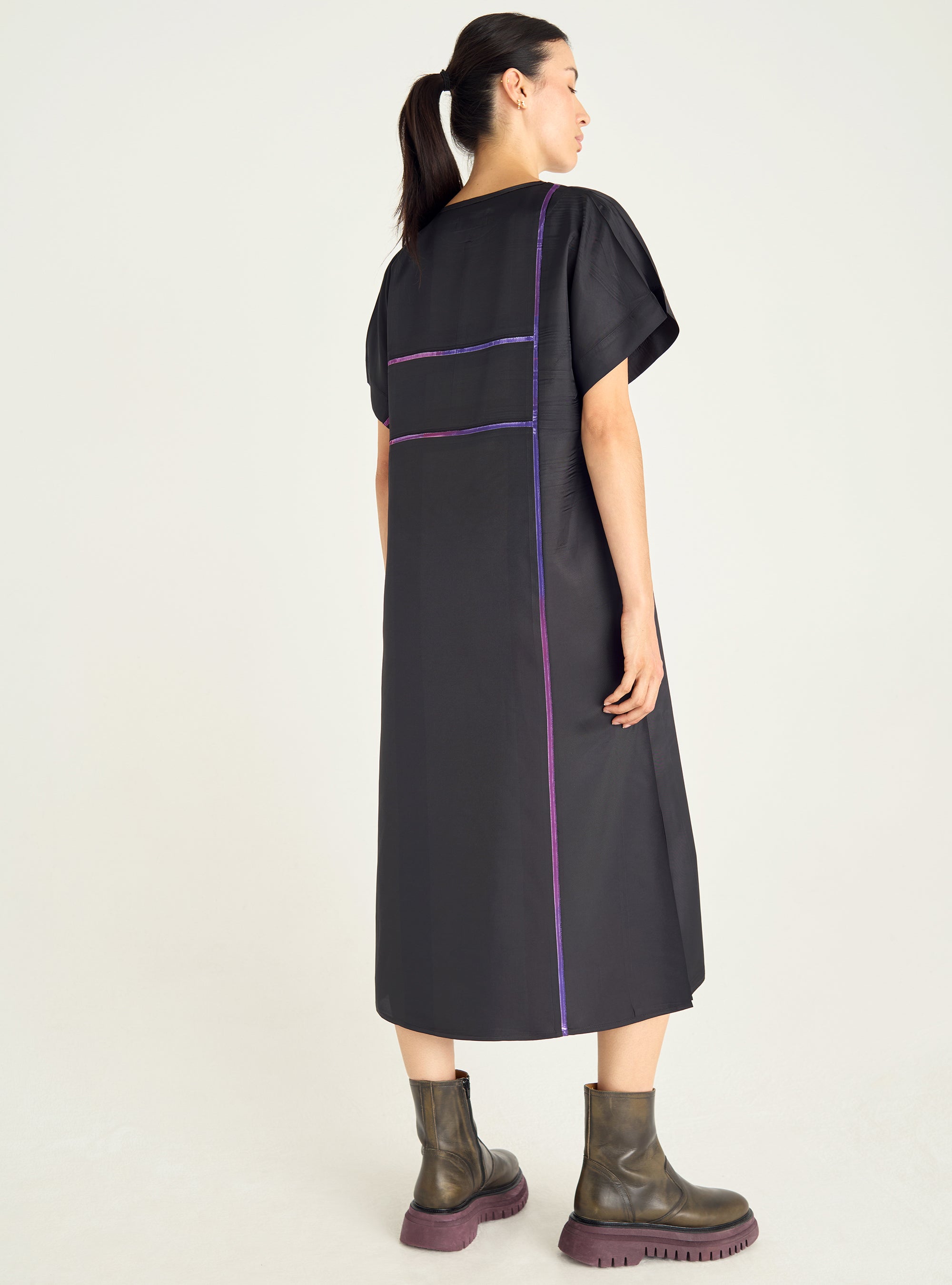 Langes Kleid mit Grafik