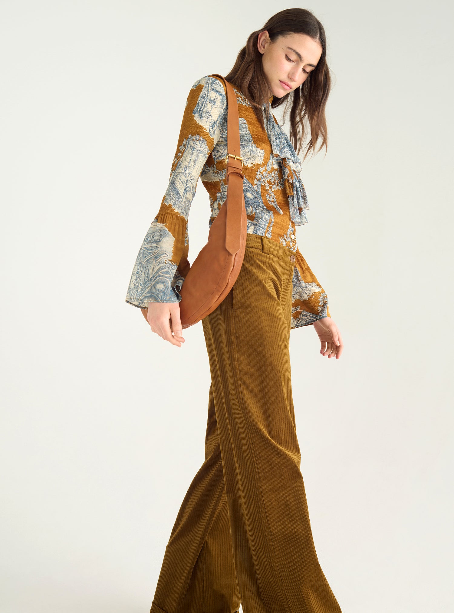 Wide-legged washed velvet trousers