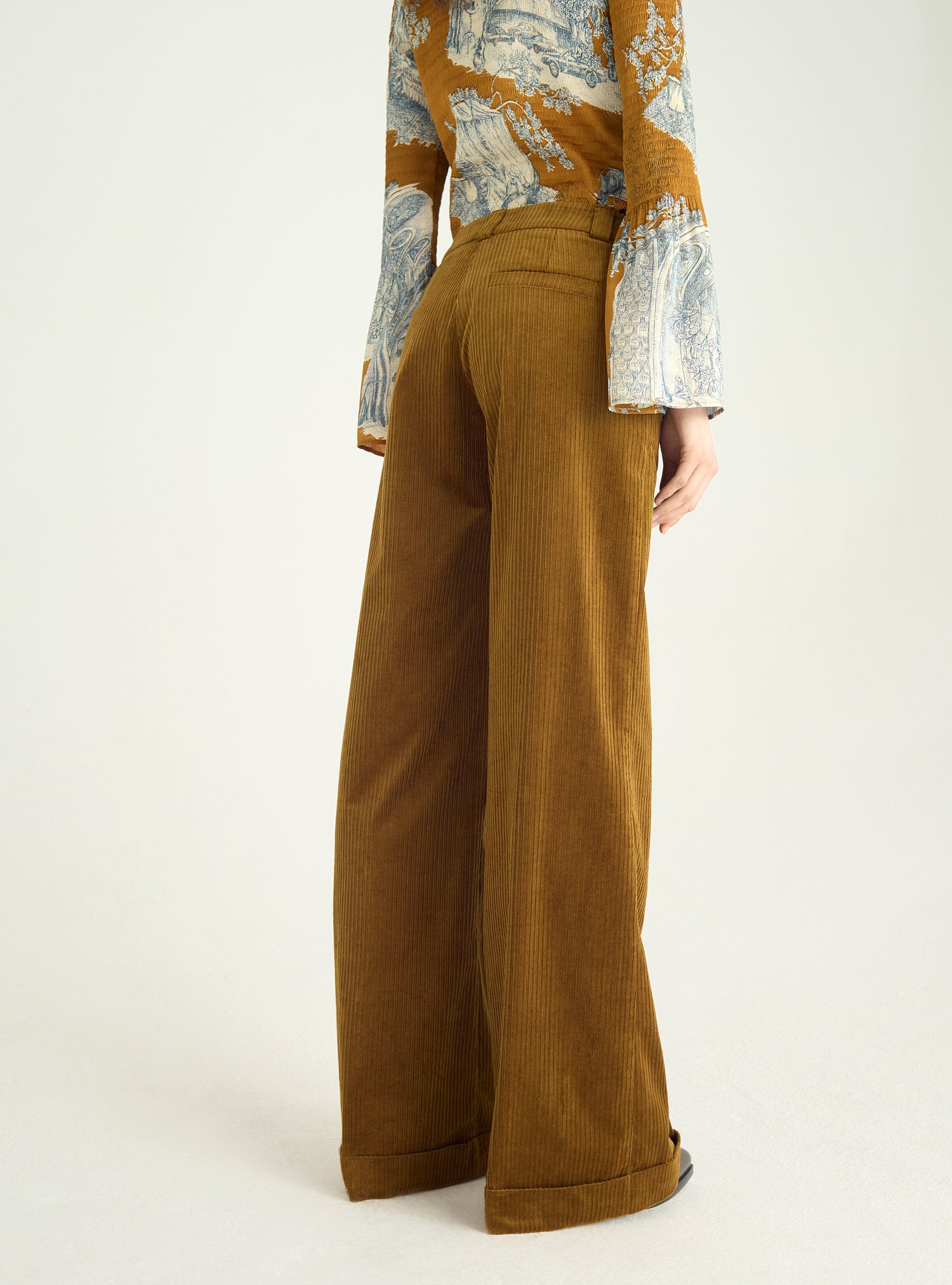 Wide-legged washed velvet trousers