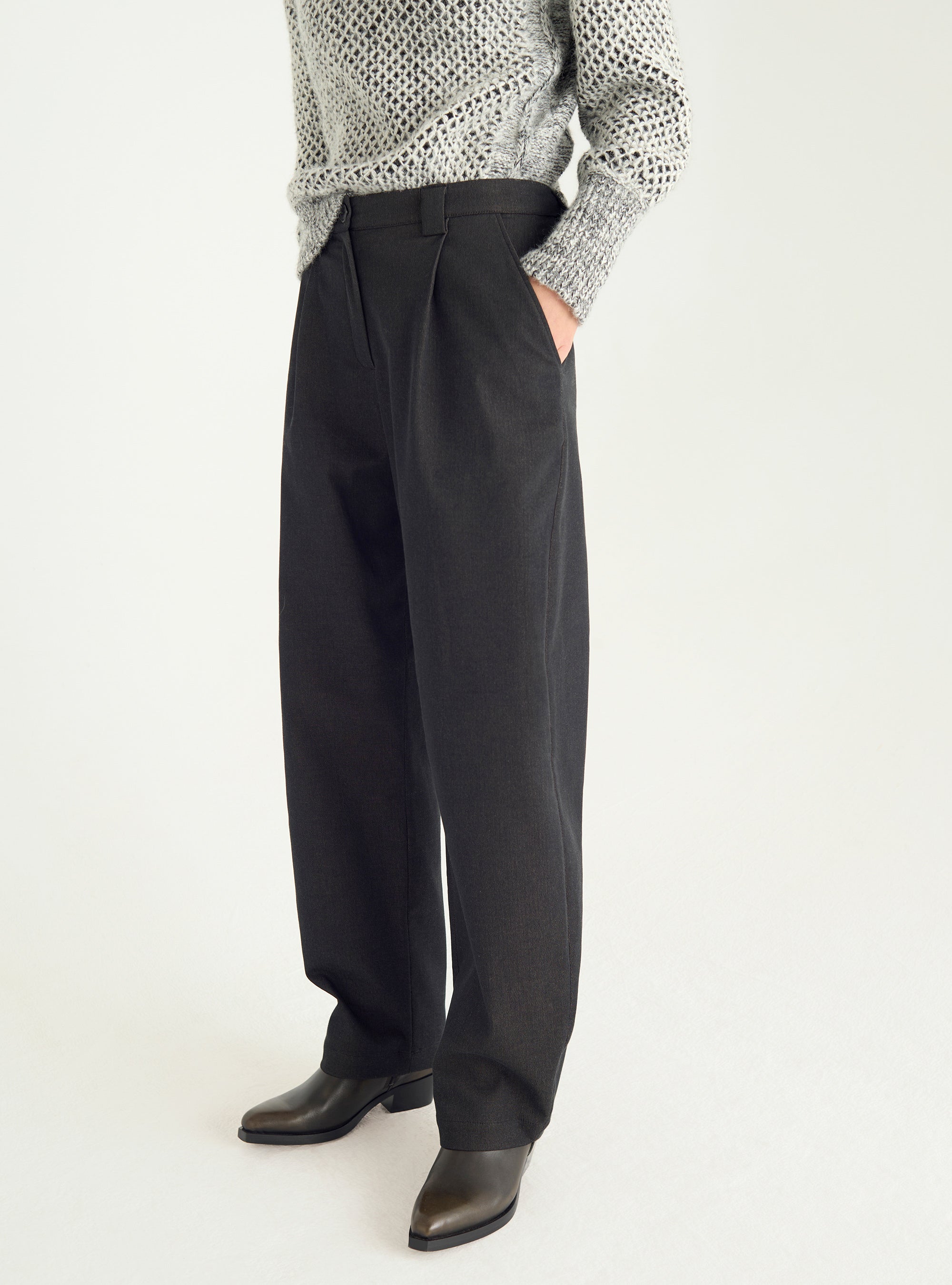 Pantalon coupe barrel