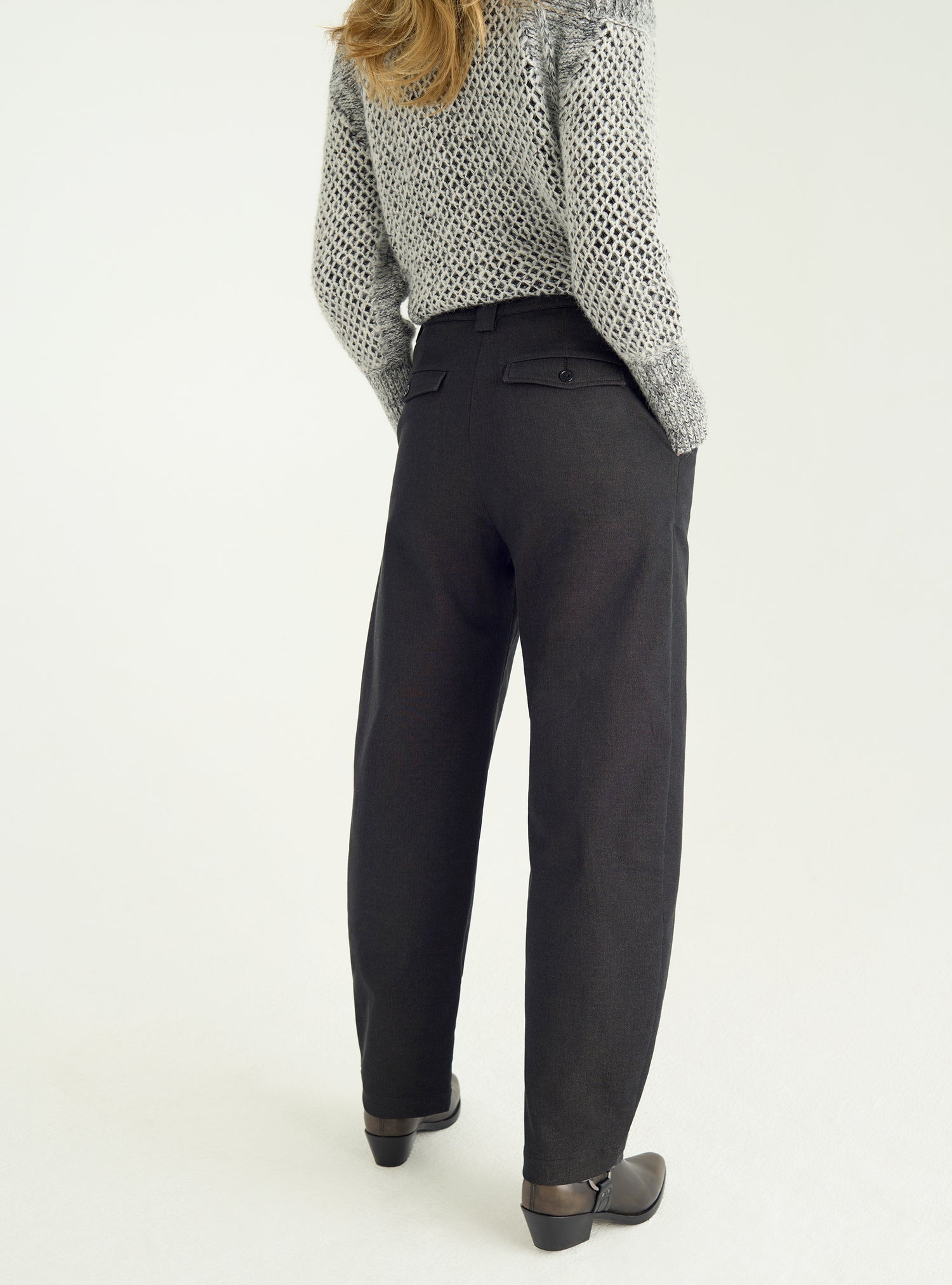 Pantalon coupe barrel