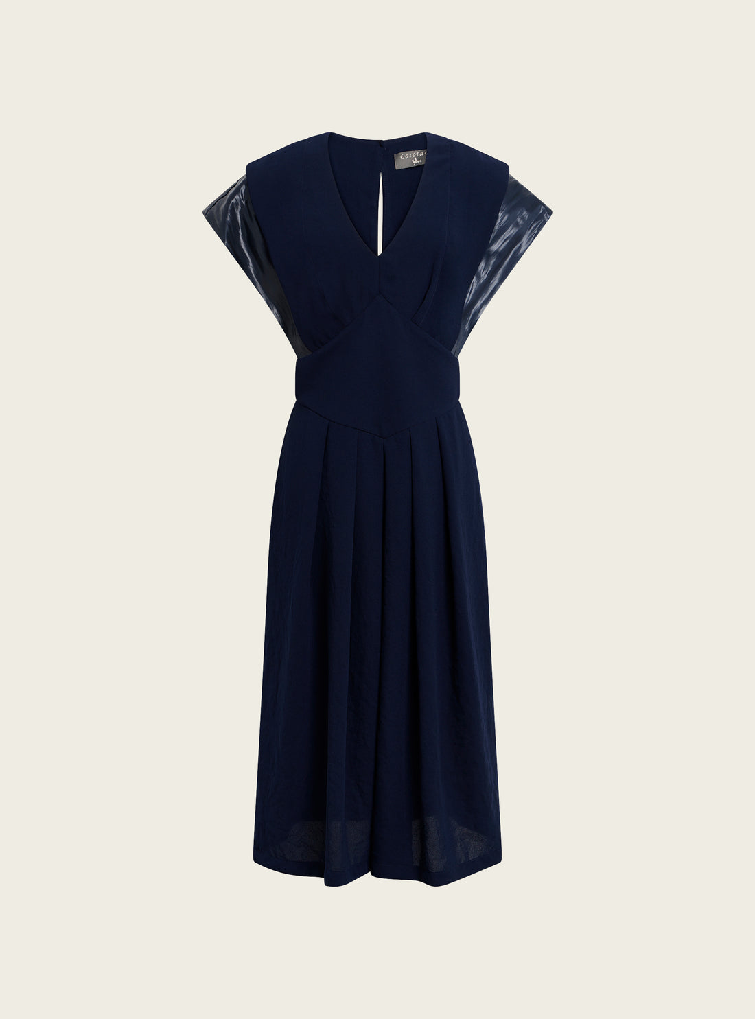 Robe en crêpe plombant et satin