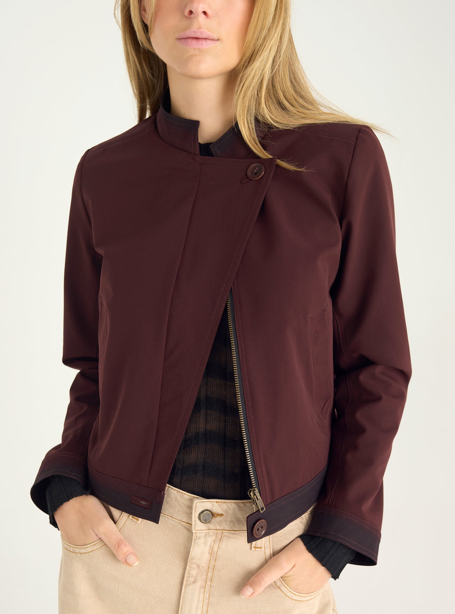 Kurze Jacke