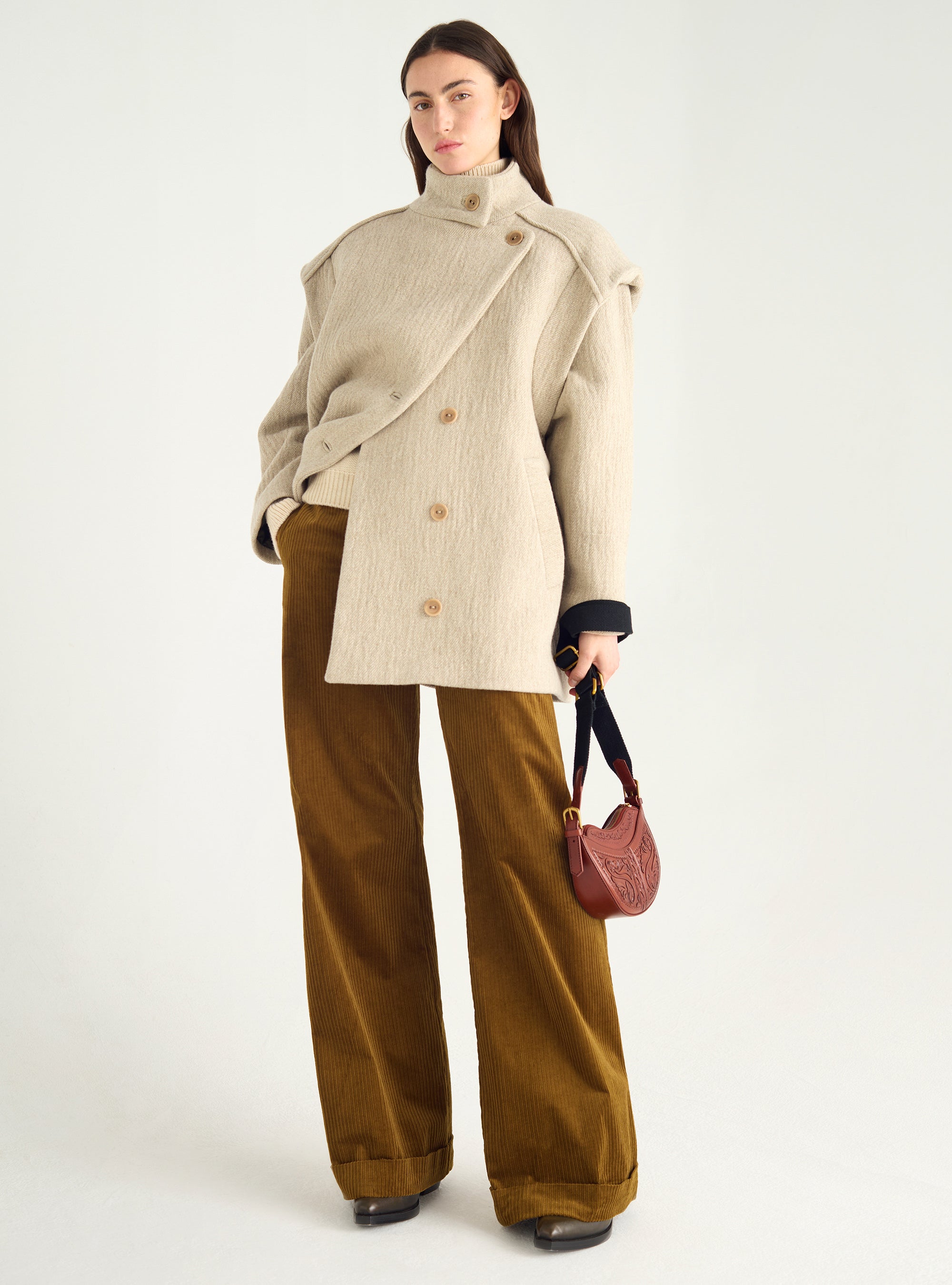 Structured wool and linen coat