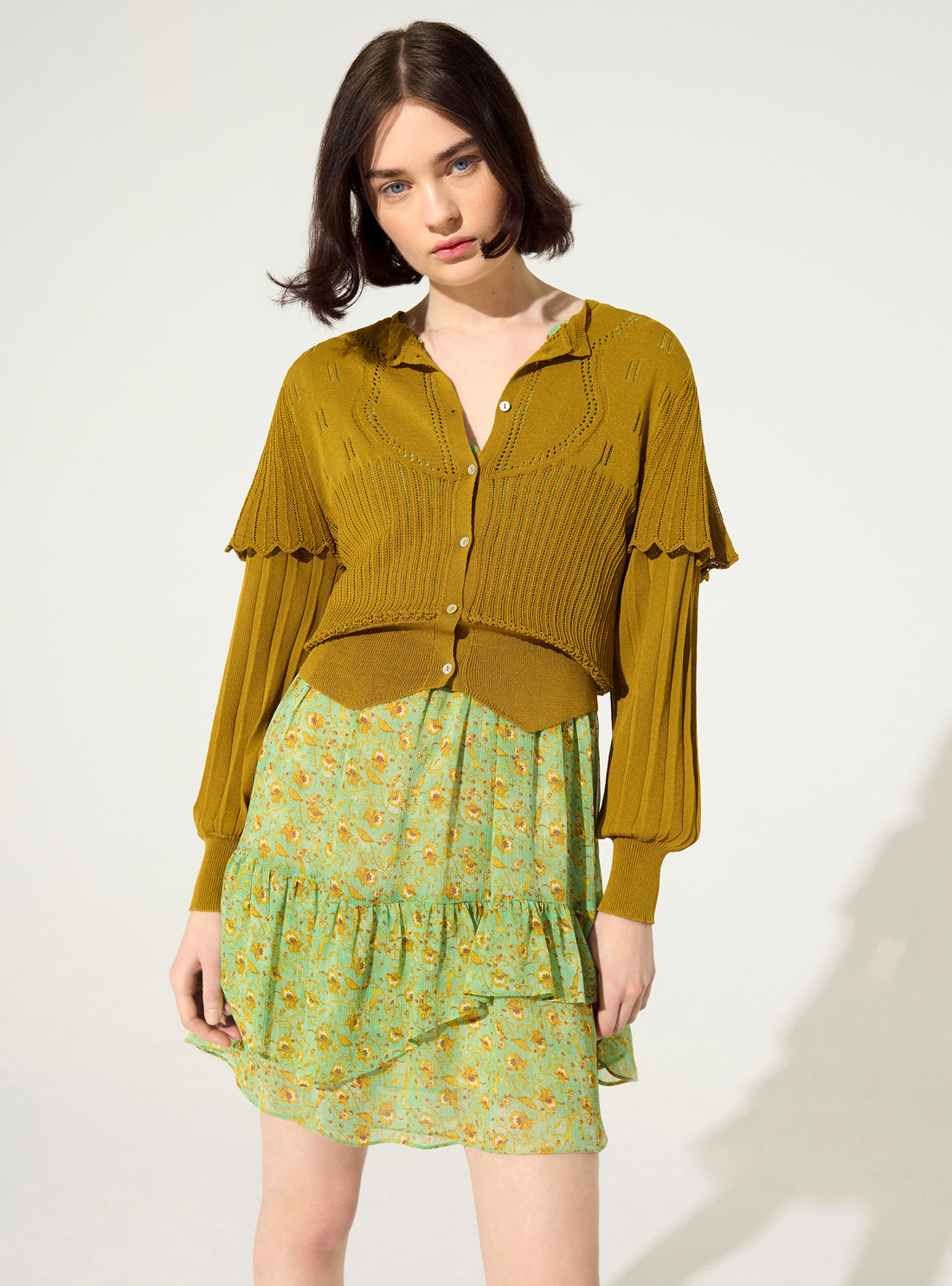Cardigan plissé ocre jaune