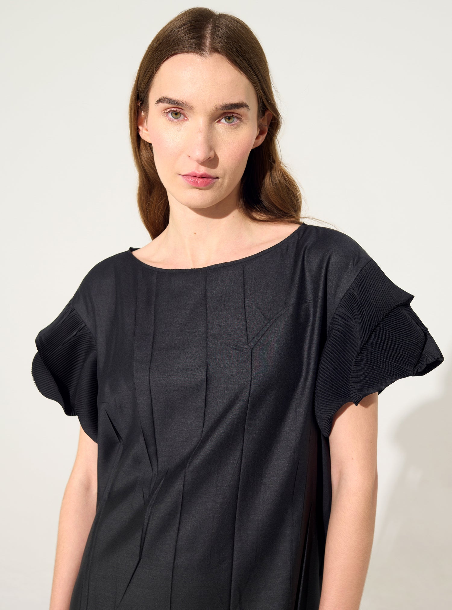 Schwarzes, plissiertes, gerades Kleid