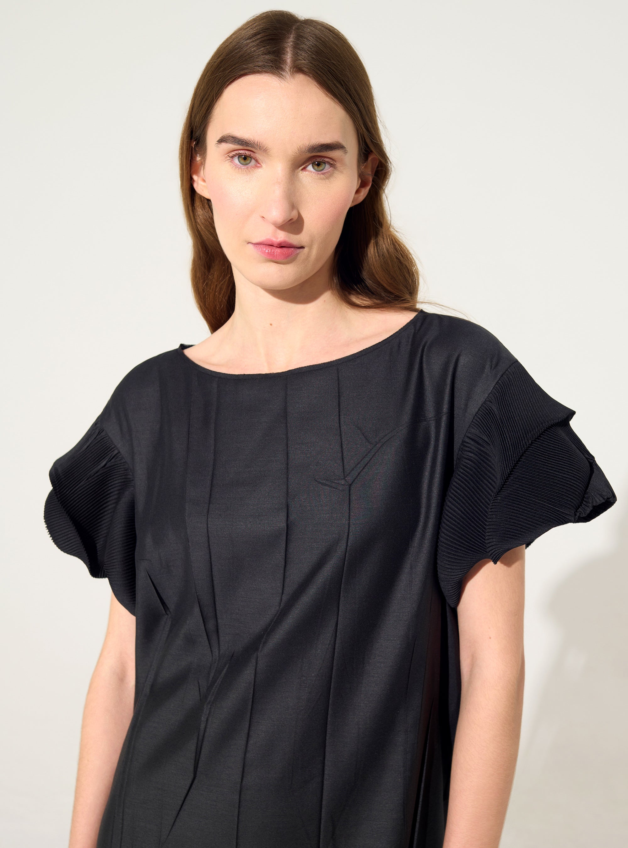 Schwarzes, plissiertes, gerades Kleid