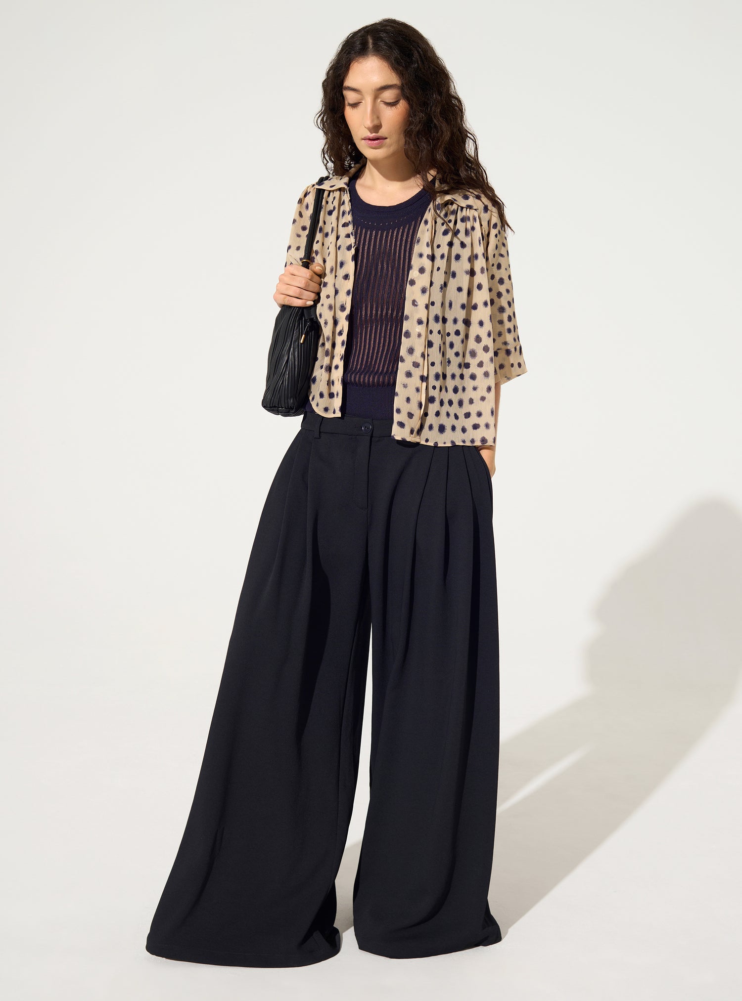 Oversized XXL shirt with pink house print