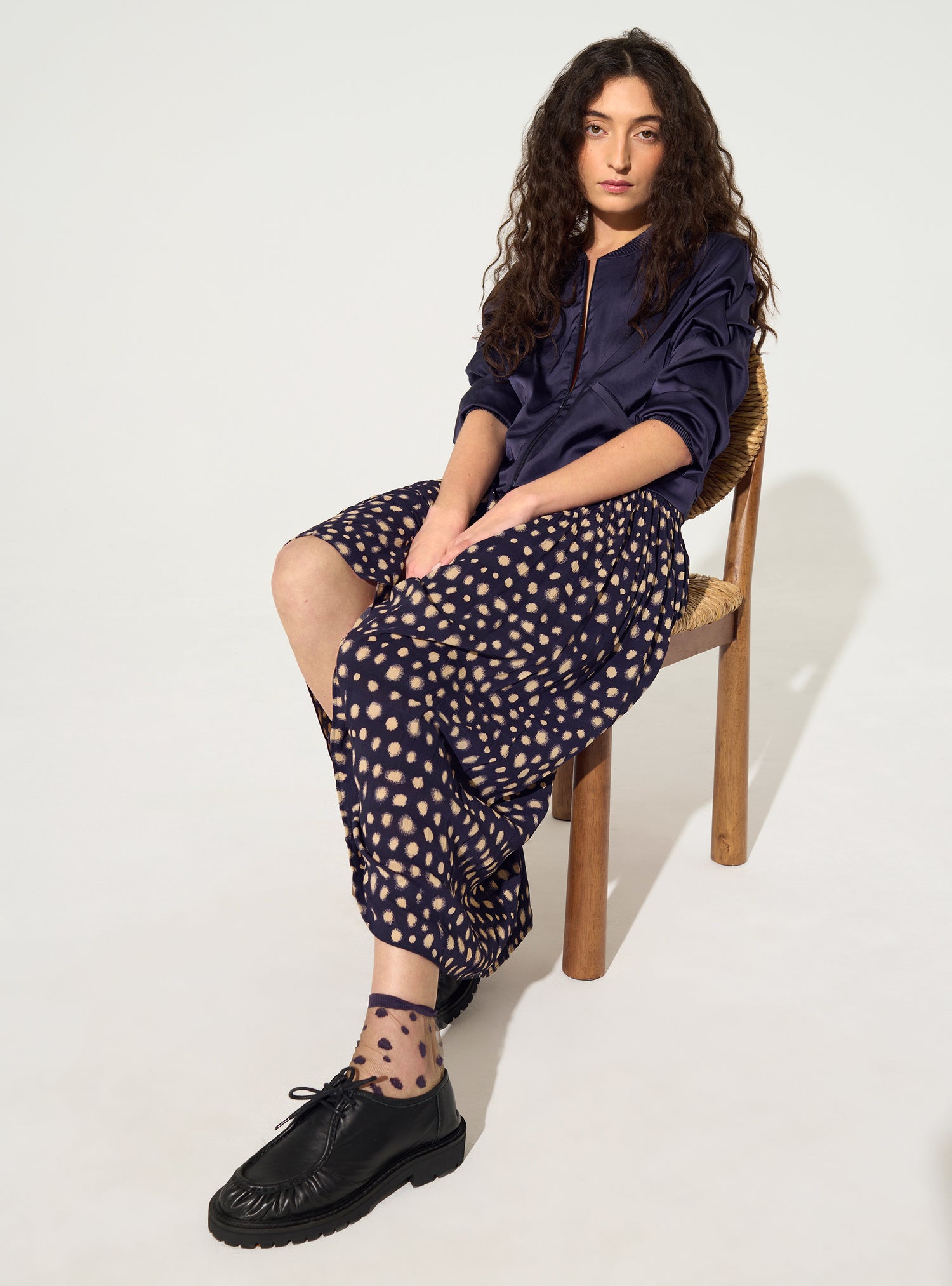 Jupe midi imprimé à pois violette