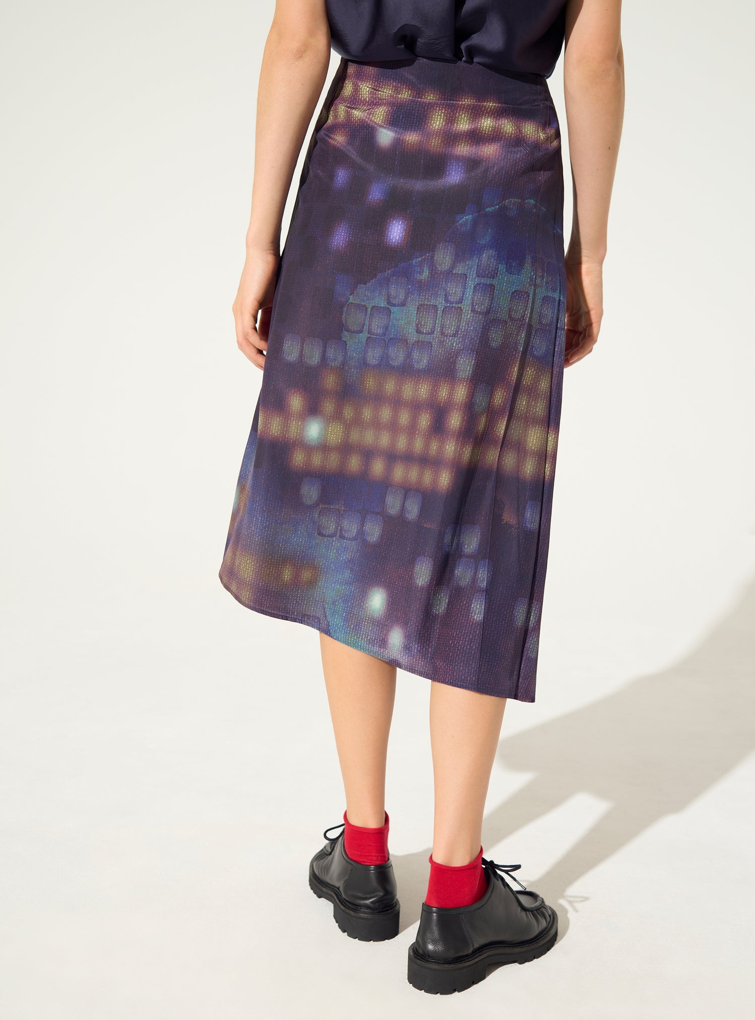 Purple printed pleated midi skirt